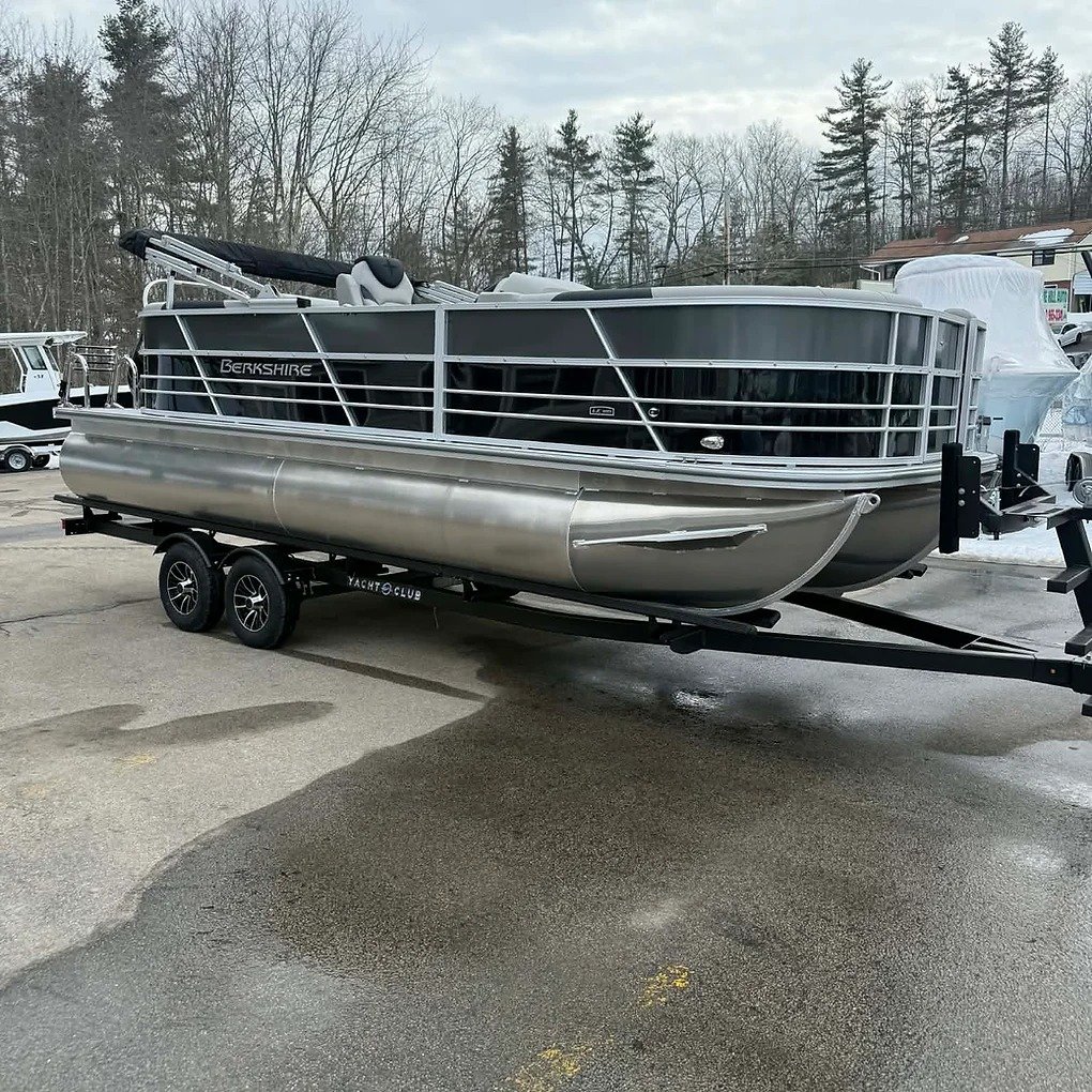 2026 Berkshire 22RFX LE 2.75 w/ Suzuki 140HP