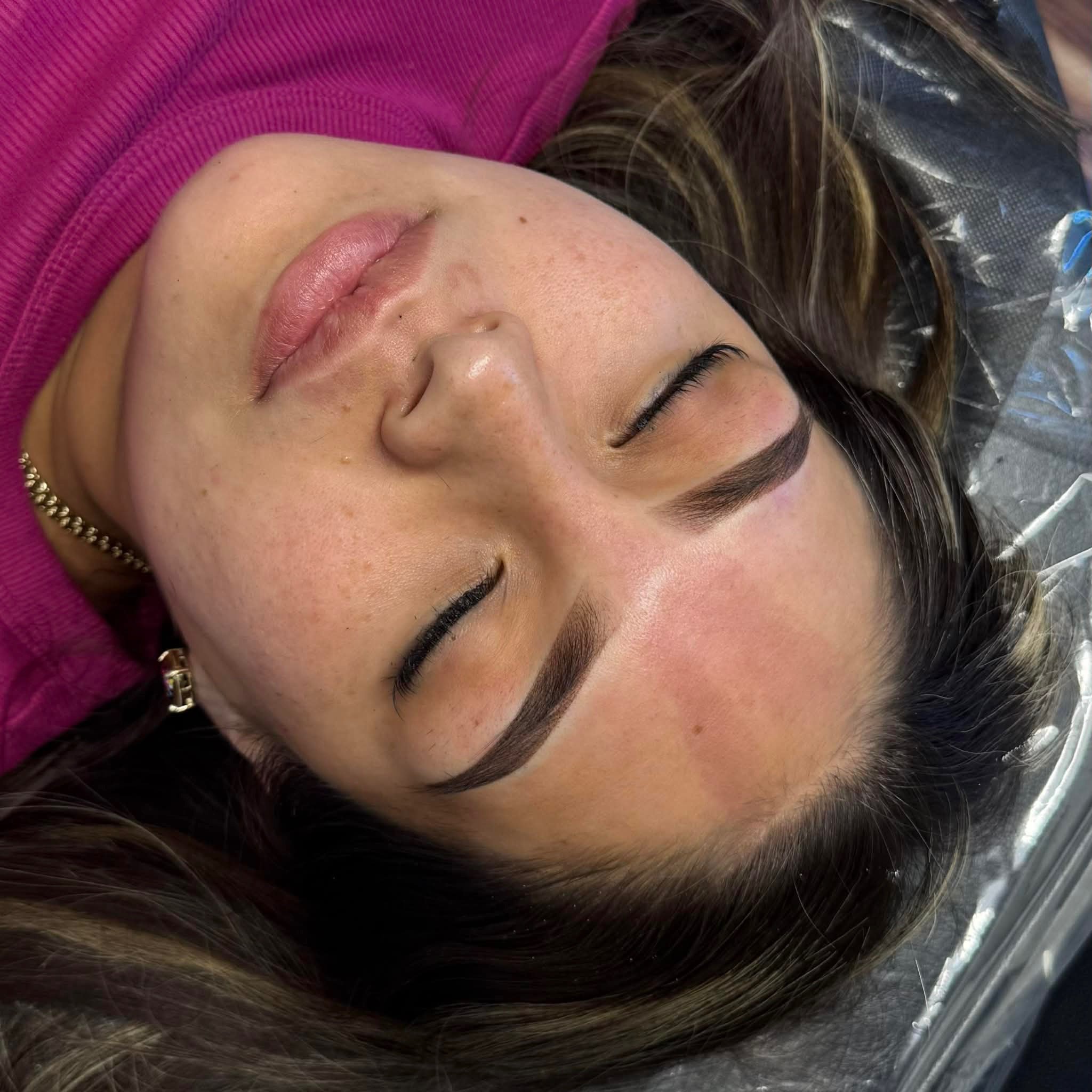 Permanent make up powder brows .JPEG