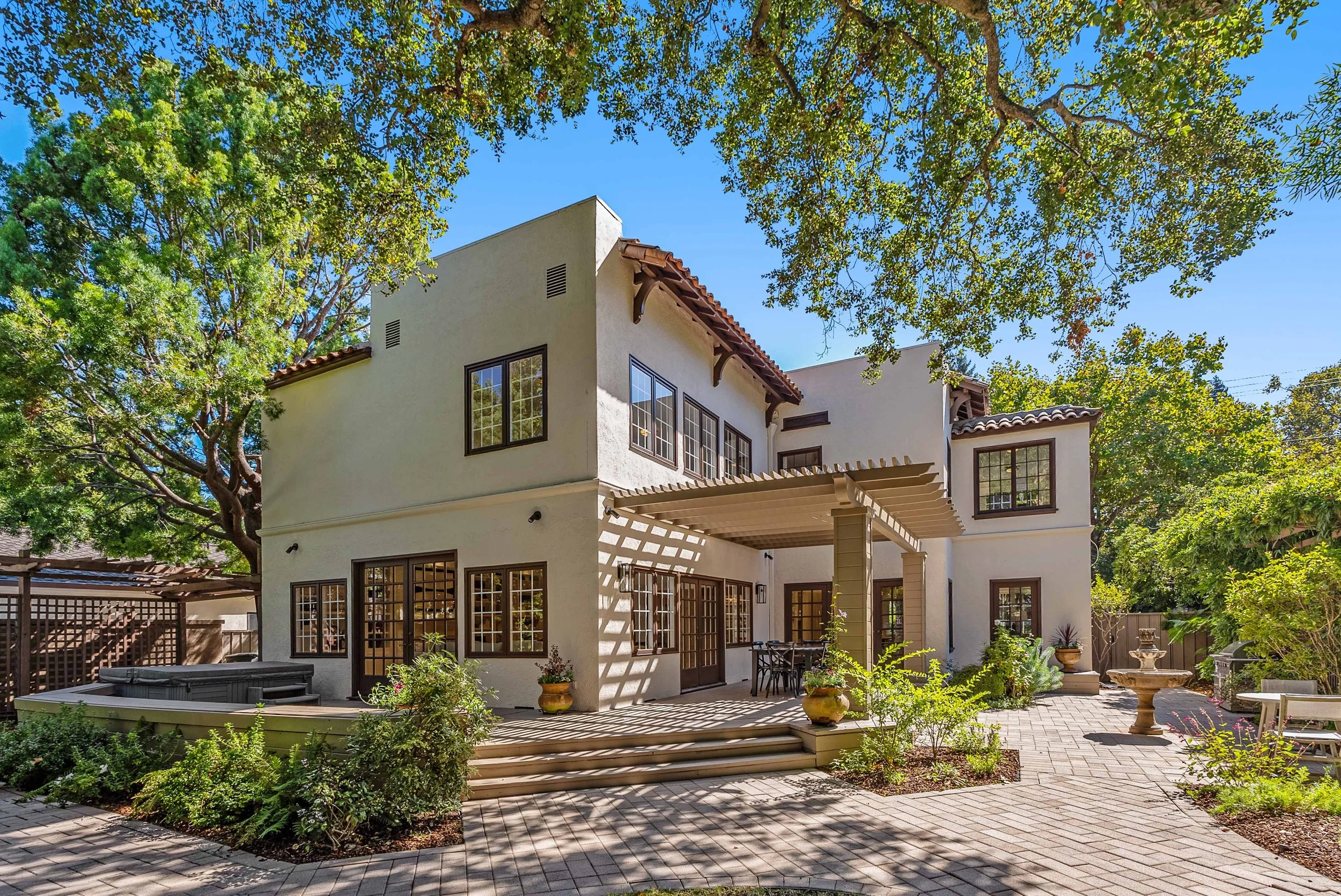 631_Coleridge_2_Exterior_Rear.jpg