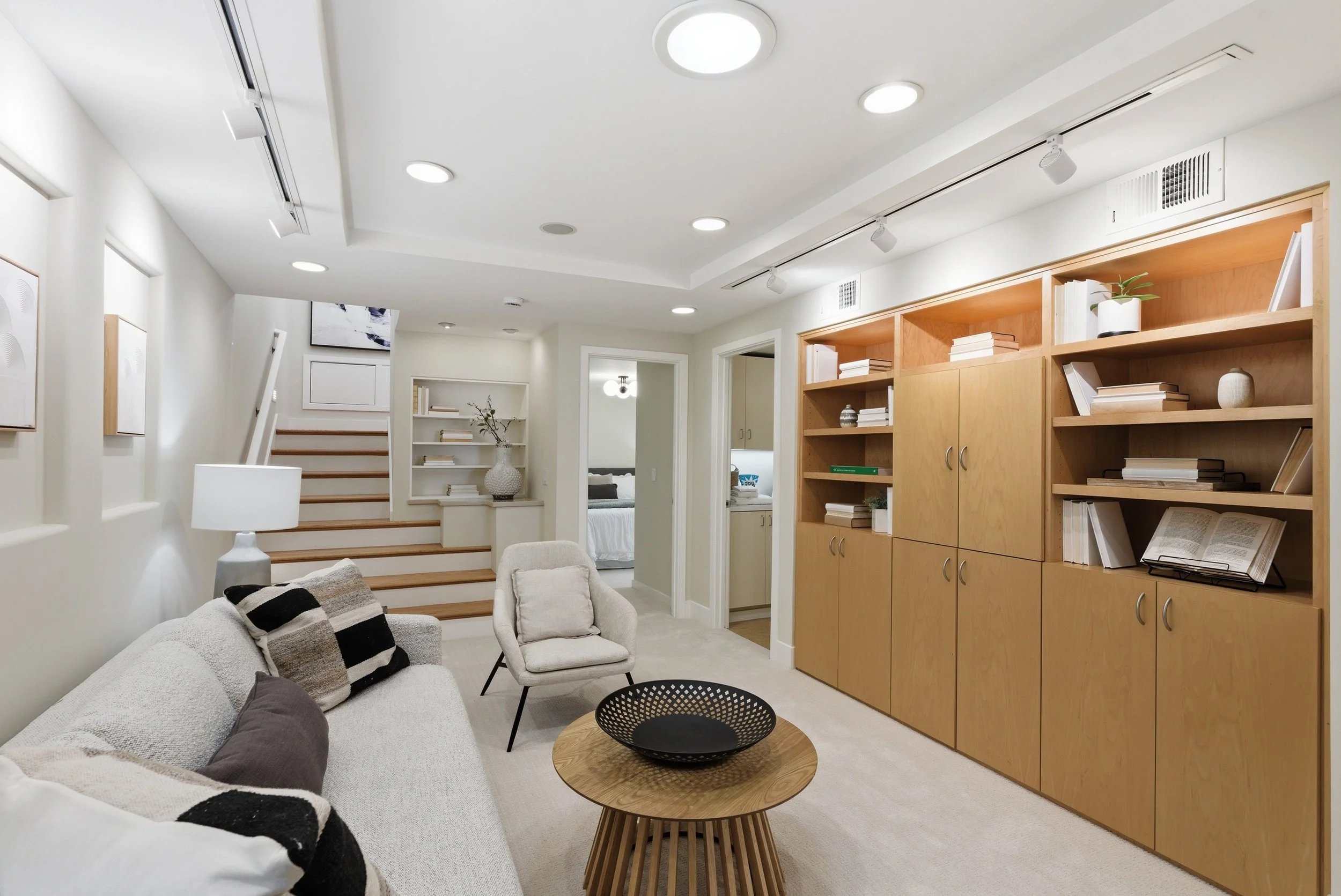 1 9 1157Lincoln_LivingRoom_1.jpg