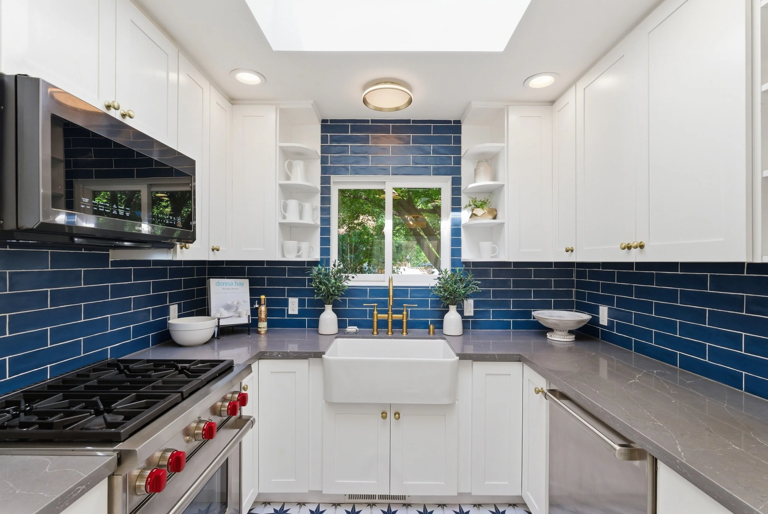 1 5 1157Lincoln_Kitchen_2.jpg