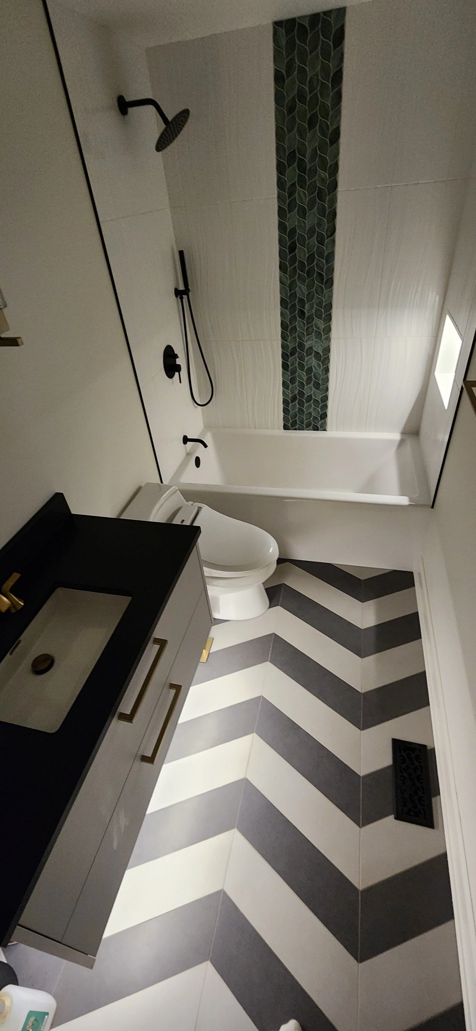 Modern Small Bath with Statement Tile