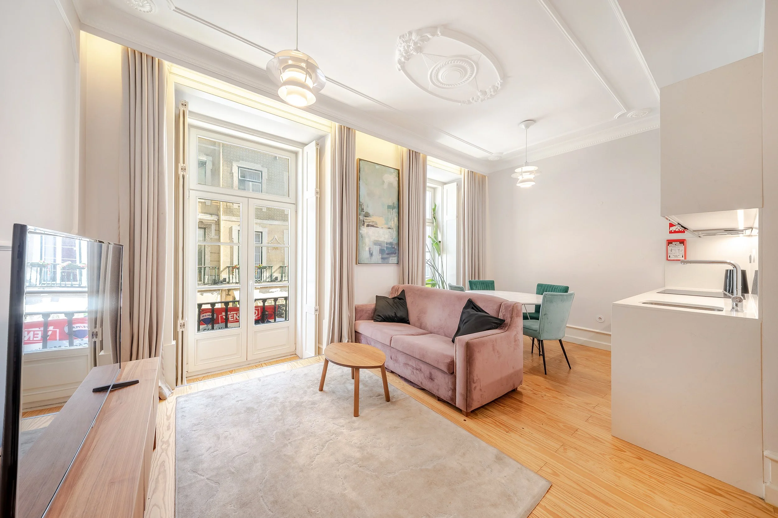 T2 Apartment for Sale in Rua Augusta