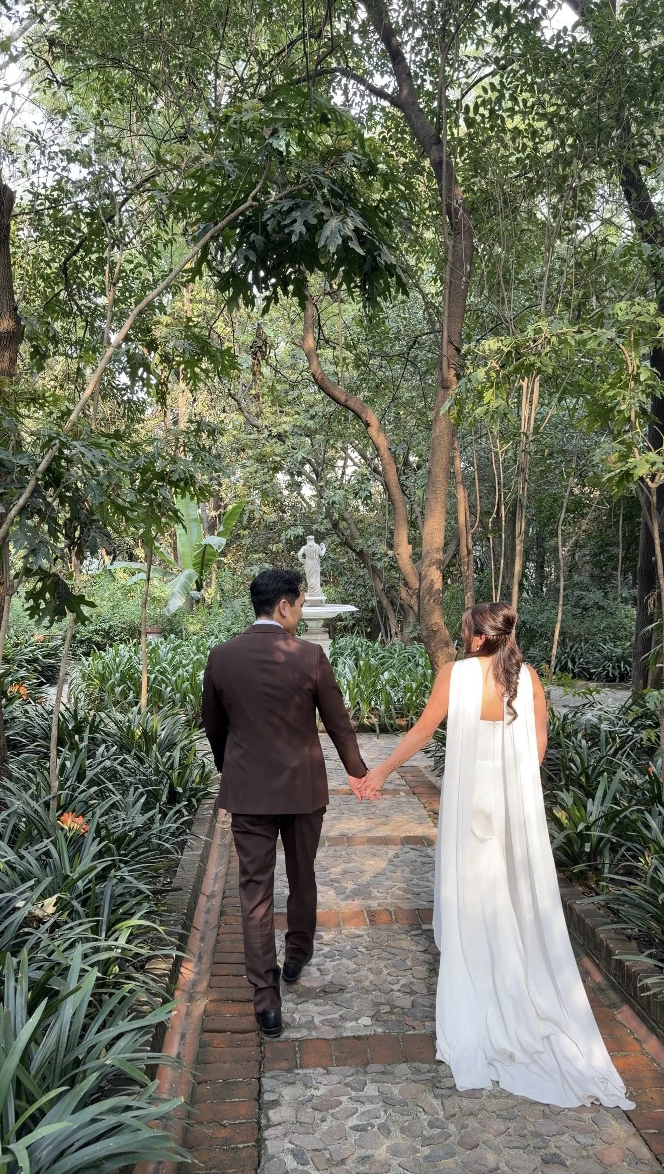 Wedding Couple by Lovely Moments Co