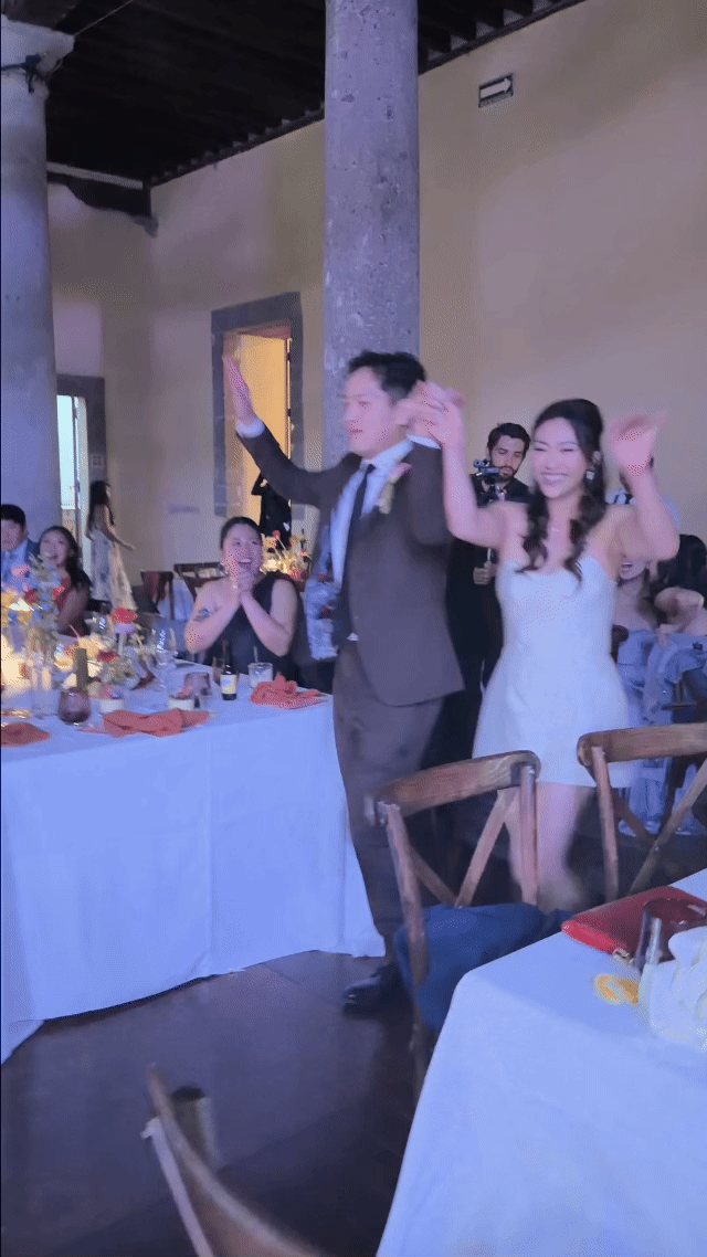 nyc-wedding-content-creator-reception-first-dance.gif
