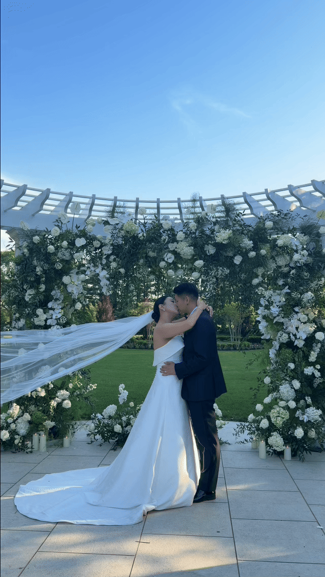 the-lannin-wedding-ceremony.gif