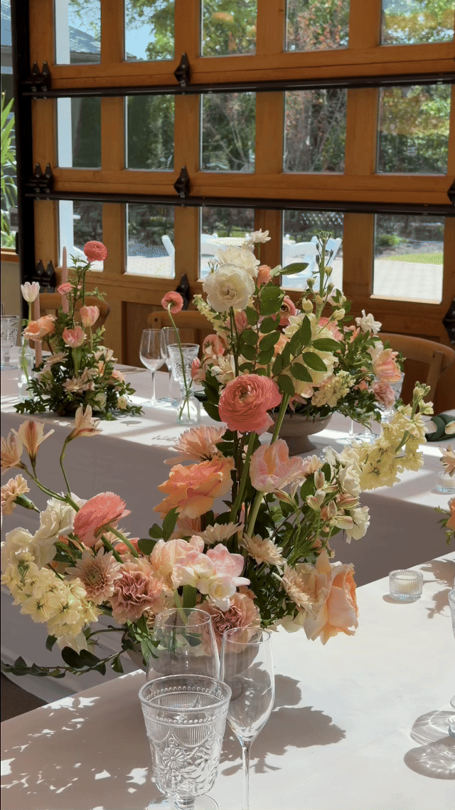 the-conservatory-sussex-county-wedding-florals.gif