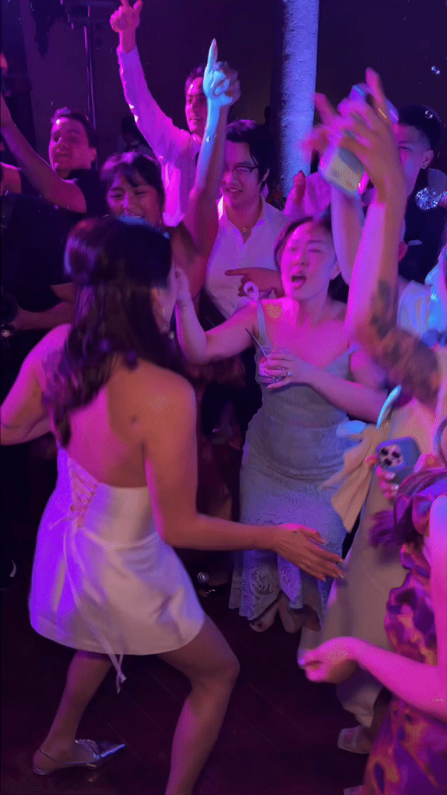 nyc-wedding-content-creator-party-moments-reception.gif
