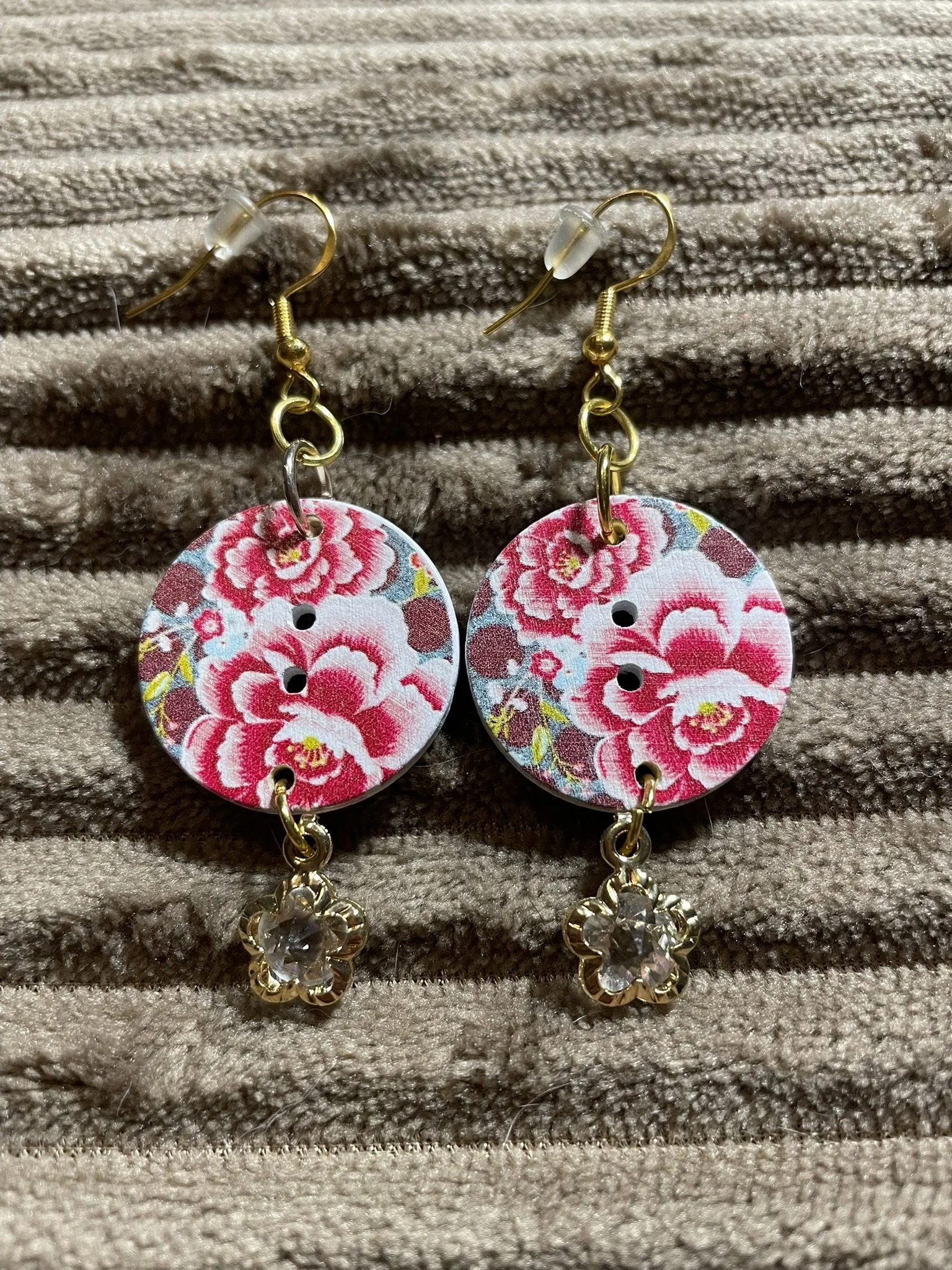 Earrings, Flowery Wooden Button w/Rhinestone