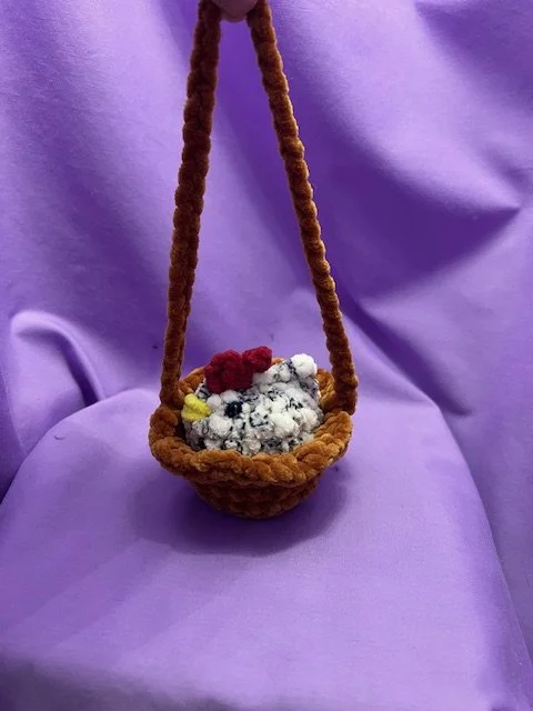 Mini Chicken in Hanging Basket - Black and White