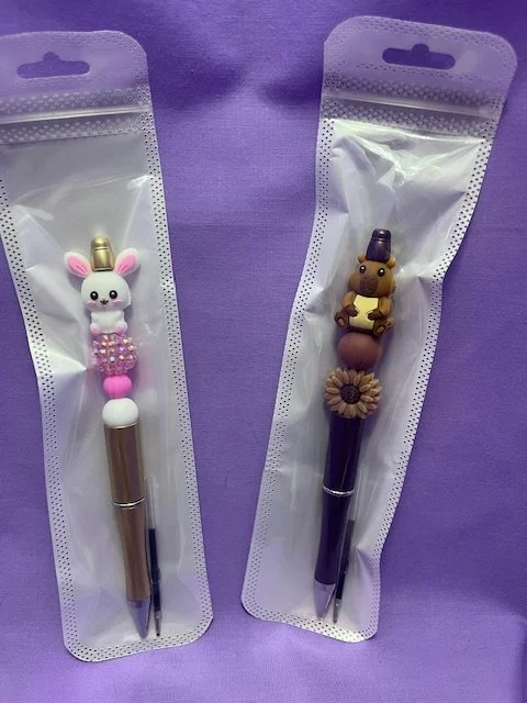 Bunny and Capybara Pen Set