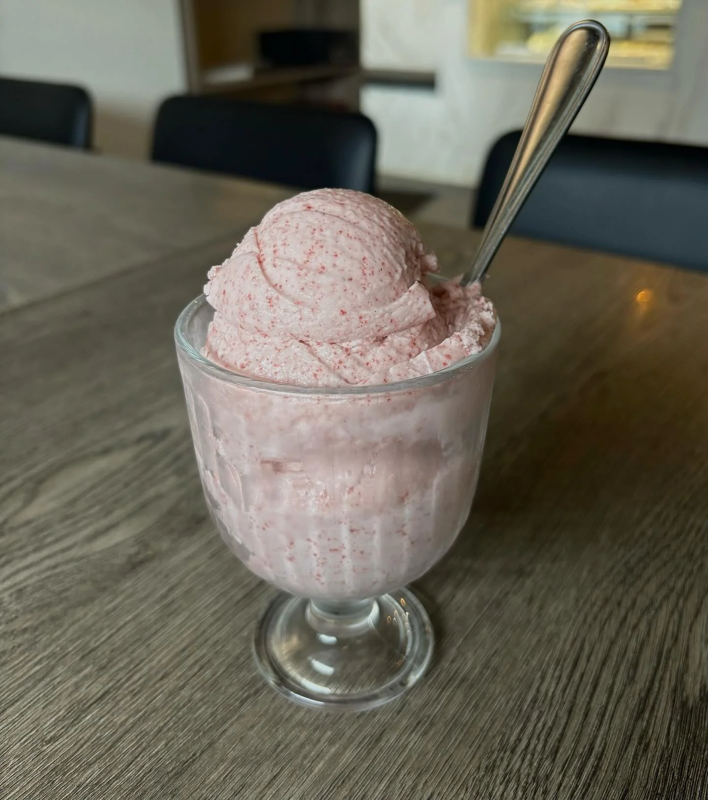 Introducing our newest seasonal gelato&hellip;

Red Velvet Cheesecake! Made in house, we guarantee this is a dessert you&rsquo;ll want to try before it&rsquo;s gone! 🤤 
Whether you&rsquo;re dining in with us or grabbing it to go you won&rsquo;t be d