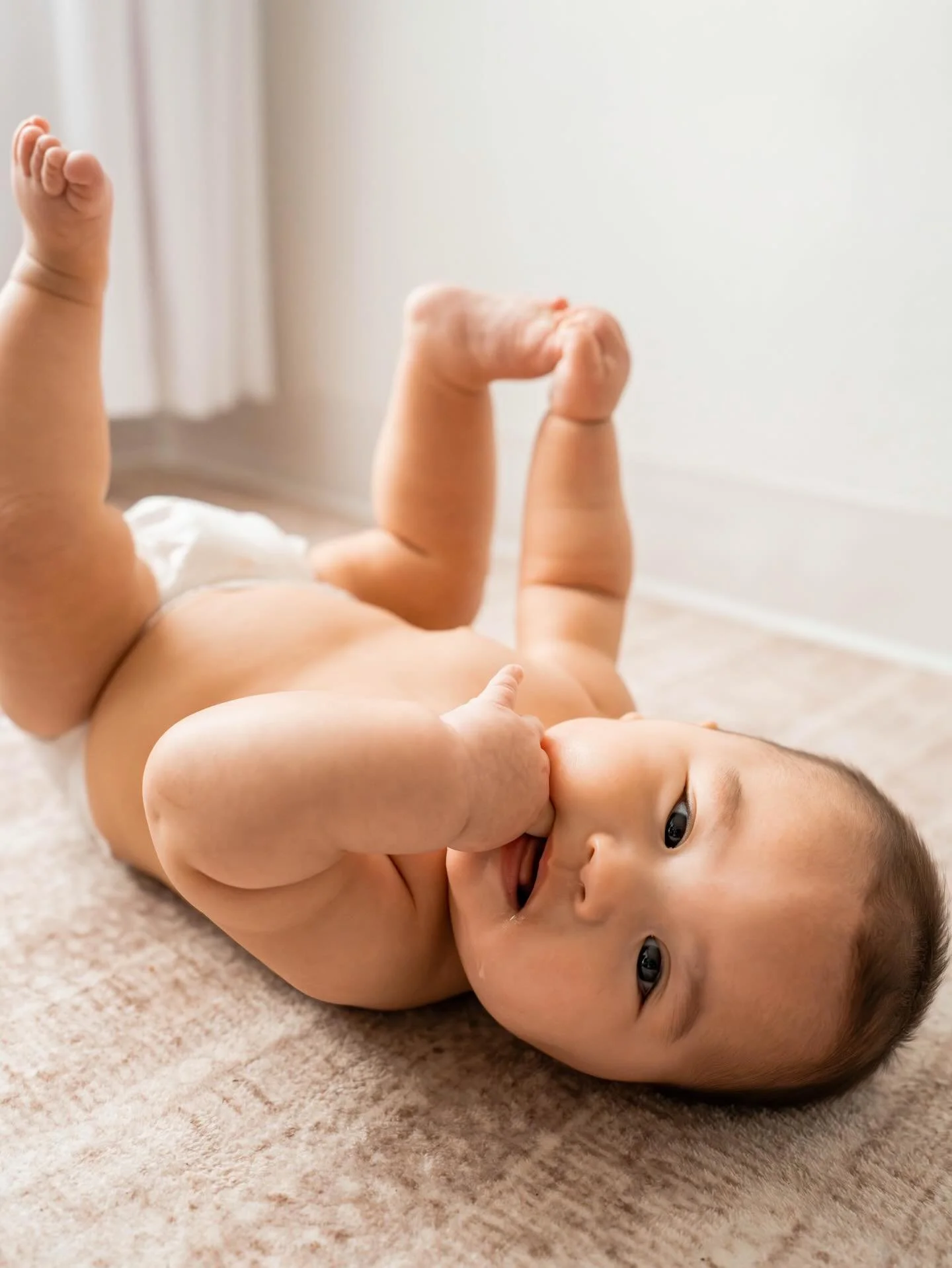 Sending out this gallery this morning and I cannot stop looking through all the images! 
⠀⠀⠀⠀⠀⠀⠀⠀⠀
I photographed this cutie along with her whole fam (including grandparents and aunts) this past Fall and she has grown so  much since then! It truly me