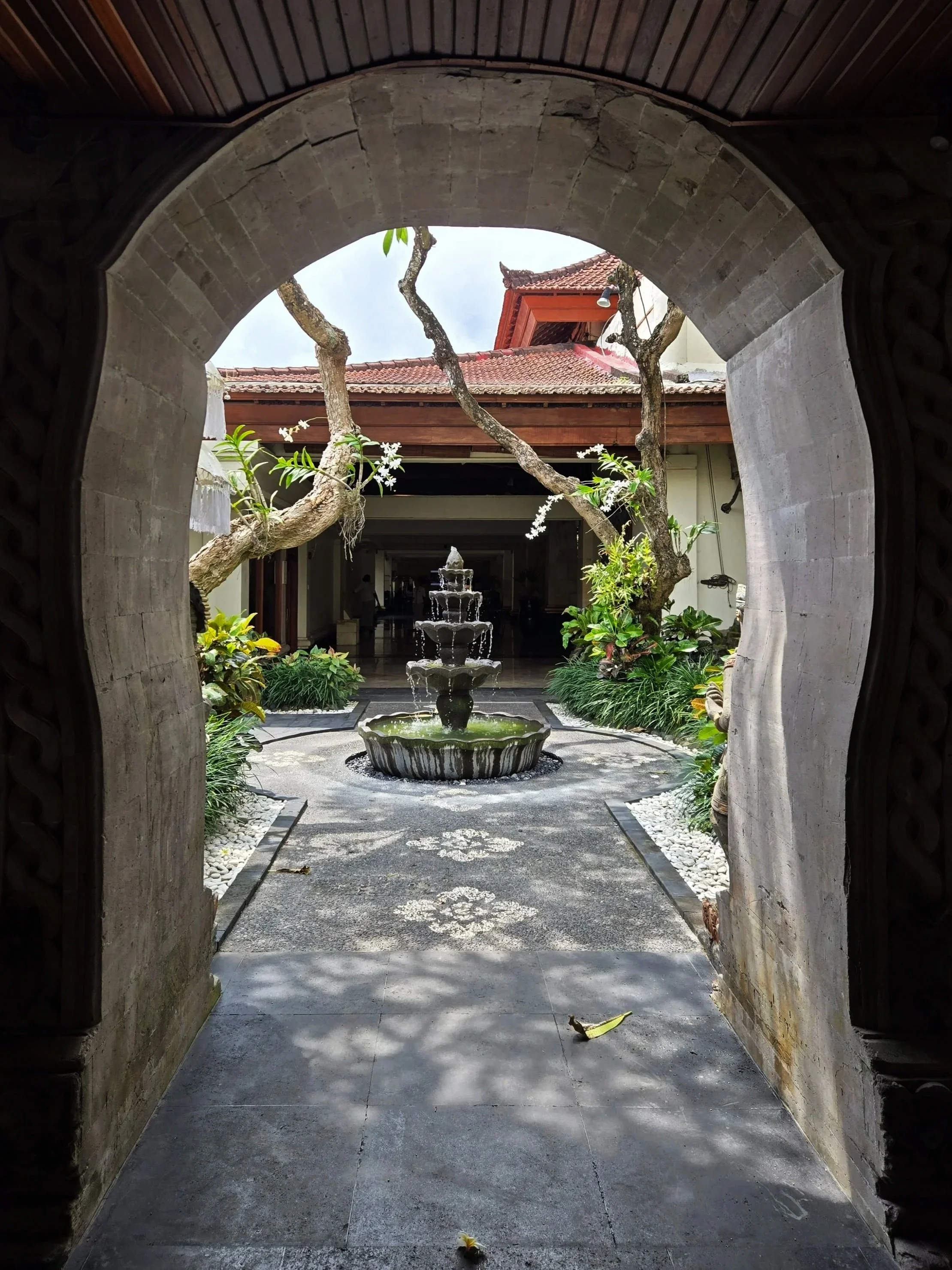 Gate, entryway, arch, door