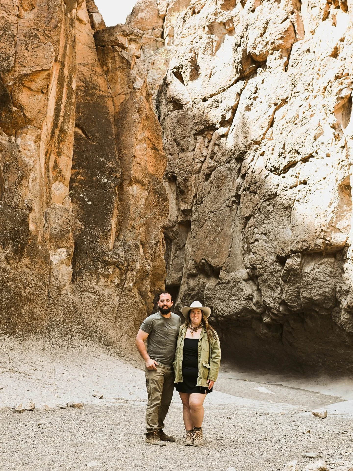 Hey there👋

We&rsquo;re Jason &amp; Lindsey, the faces behind Lindsey Maree Photography. Instead of telling you all the great things we are, here&rsquo;s what we&rsquo;re not:

- we&rsquo;re not photographers who say they&rsquo;re outdoorsy and then