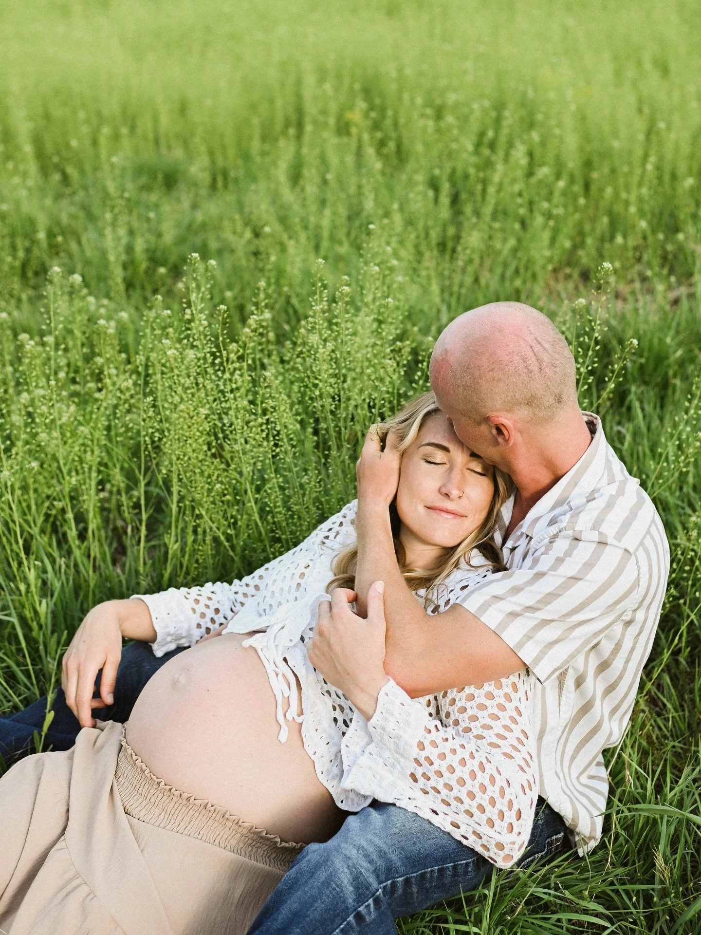 Back from Croatia and jumping into the week by wrapping up this stunning maternity session! So much goodness coming in the month of May and I can&rsquo;t wait to share!
.
.
#lindseymareephotography #maternitysessions #familysession #pennsylvaniaweddi