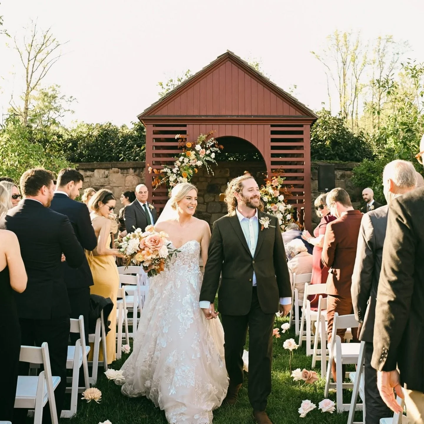 Wedding trends will come and go, but the one constant is that wedding photography will always be about connection.
.
.
#lindseymareephotography #pennsylvaniaweddingphotographer #newjerseyweddingphotographer #pnwelopementphotographer #nyweddingphotogr