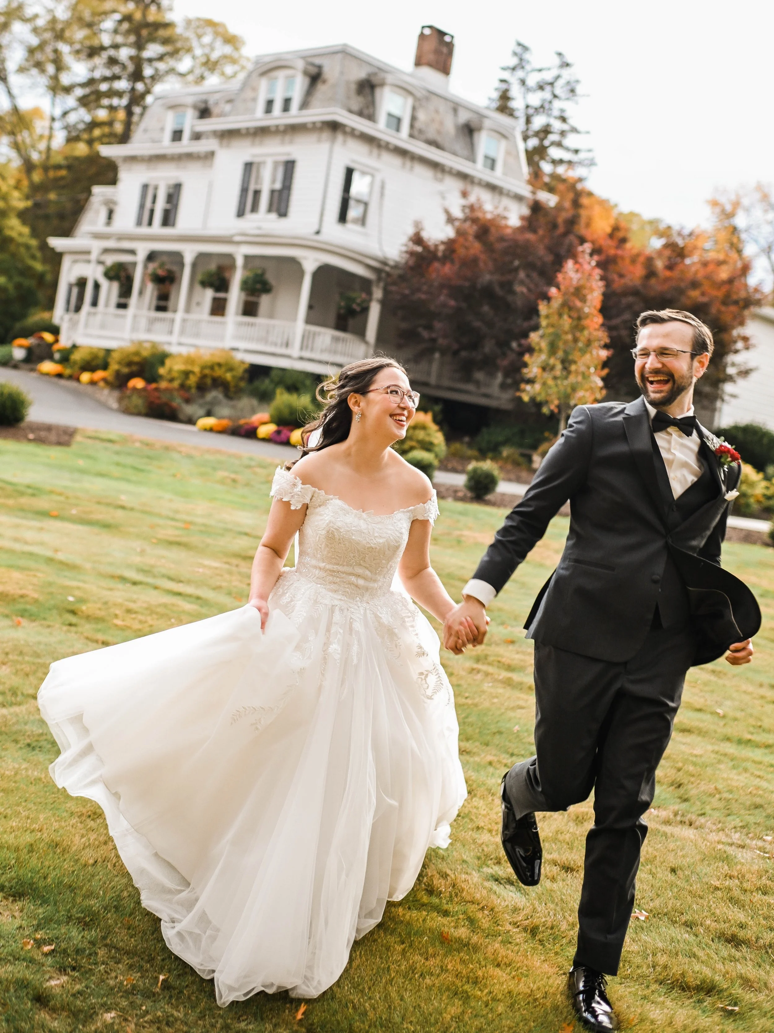 One year ago with Brian &amp; Lorin 🍂. Happy first anniversary to this sweet couple! 
.
.
Pennsylvania wedding photographer; Pa wedding photographer; New York wedding photographer; Hudson valley wedding photographer; Catskills wedding photographer; 