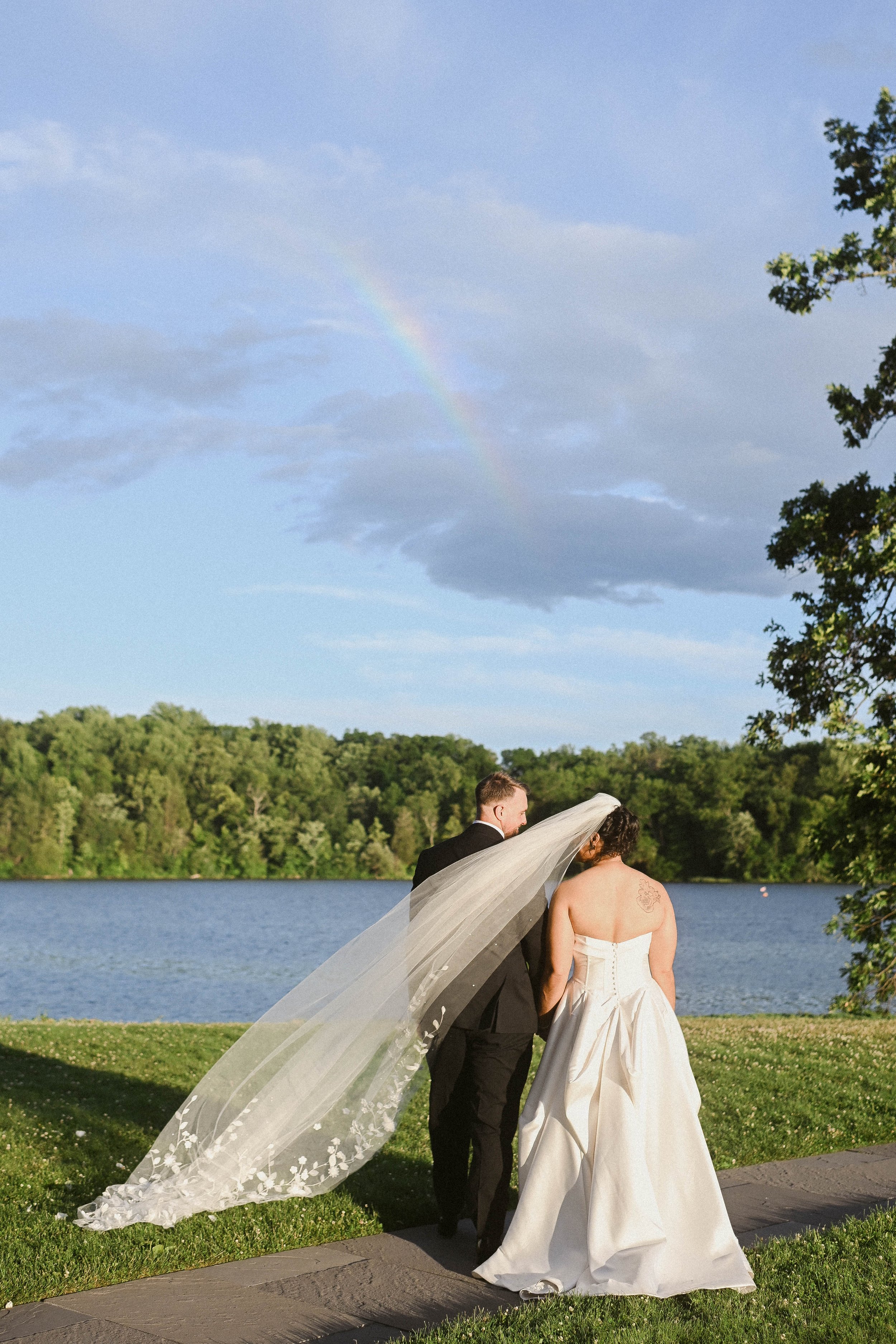 New Jersey Wedding Photographer; Golden hour wedding photos; Rainbow in wedding photos