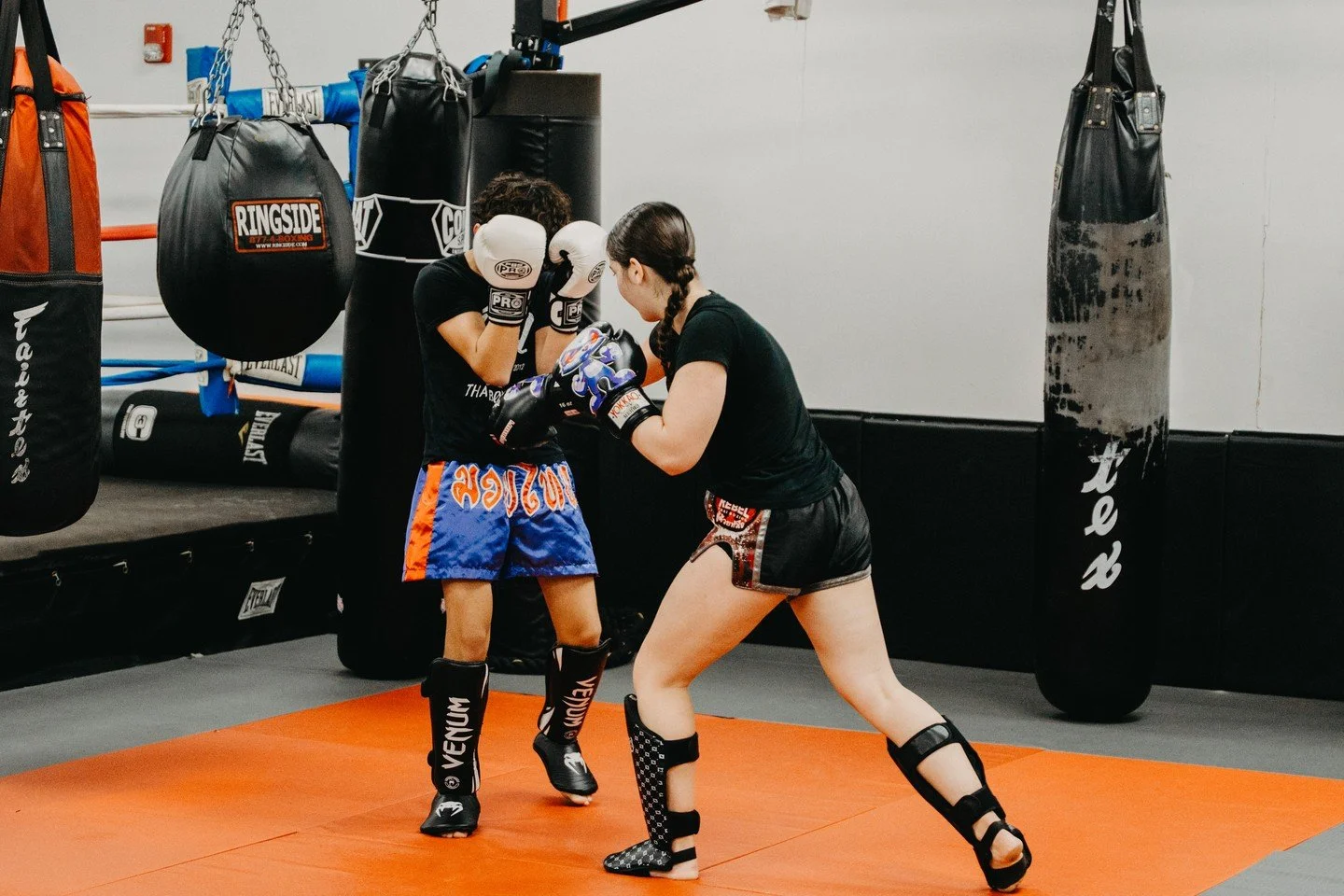 Working different ranges of Muay Thai. 🥊

Close range, it&rsquo;s about staying tight, working punches, and finding openings on the inside. At mid range, kicks come into play, building power and control with every strike.

Muay Thai is all about bei