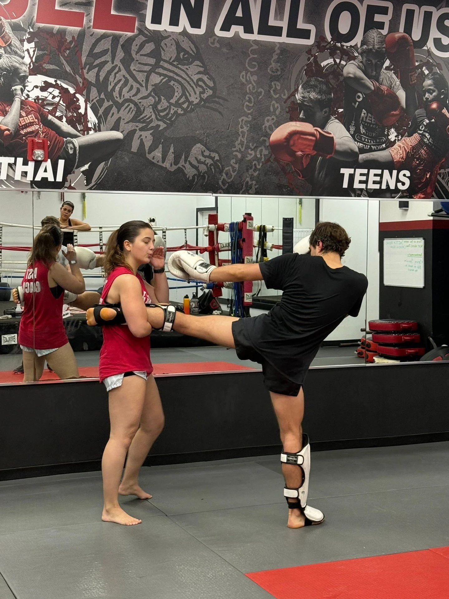 Happy Monday Rebels!! 🥊🔥

This week&rsquo;s theme is Catching Kicks. When defending the switch kick, step away from the power side and switch into southpaw if you&rsquo;re orthodox. Think of your feet forming a triangle, drop the rear leg behind an