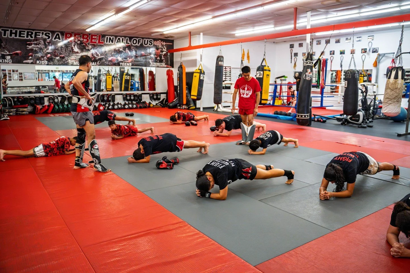 Conditioning is part of the training too. 🥊

The better your endurance, the better you can keep your pace, focus, and technique from start to finish.🔥