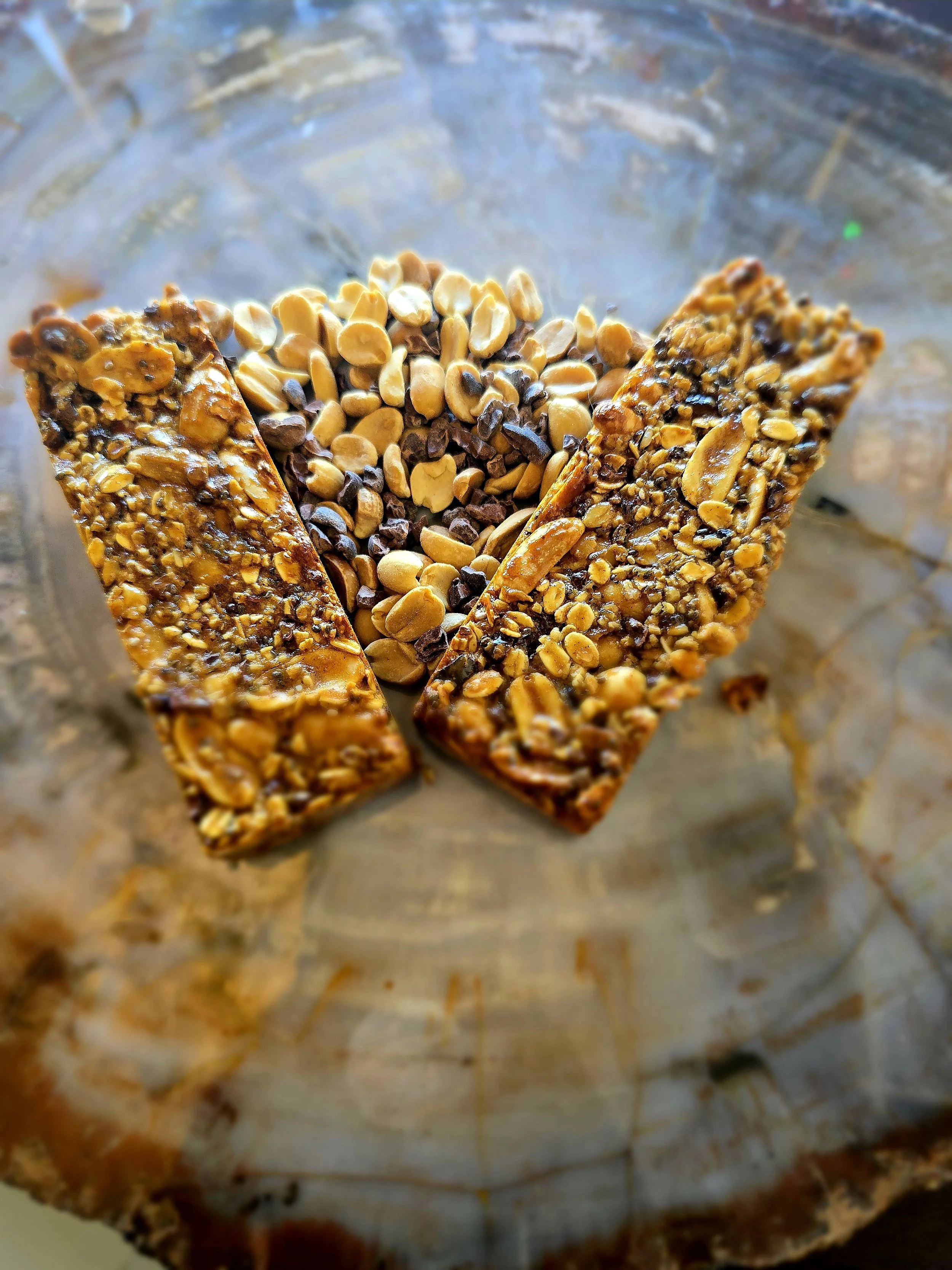 Chewy Peanut and Chocolate Granola Bar
