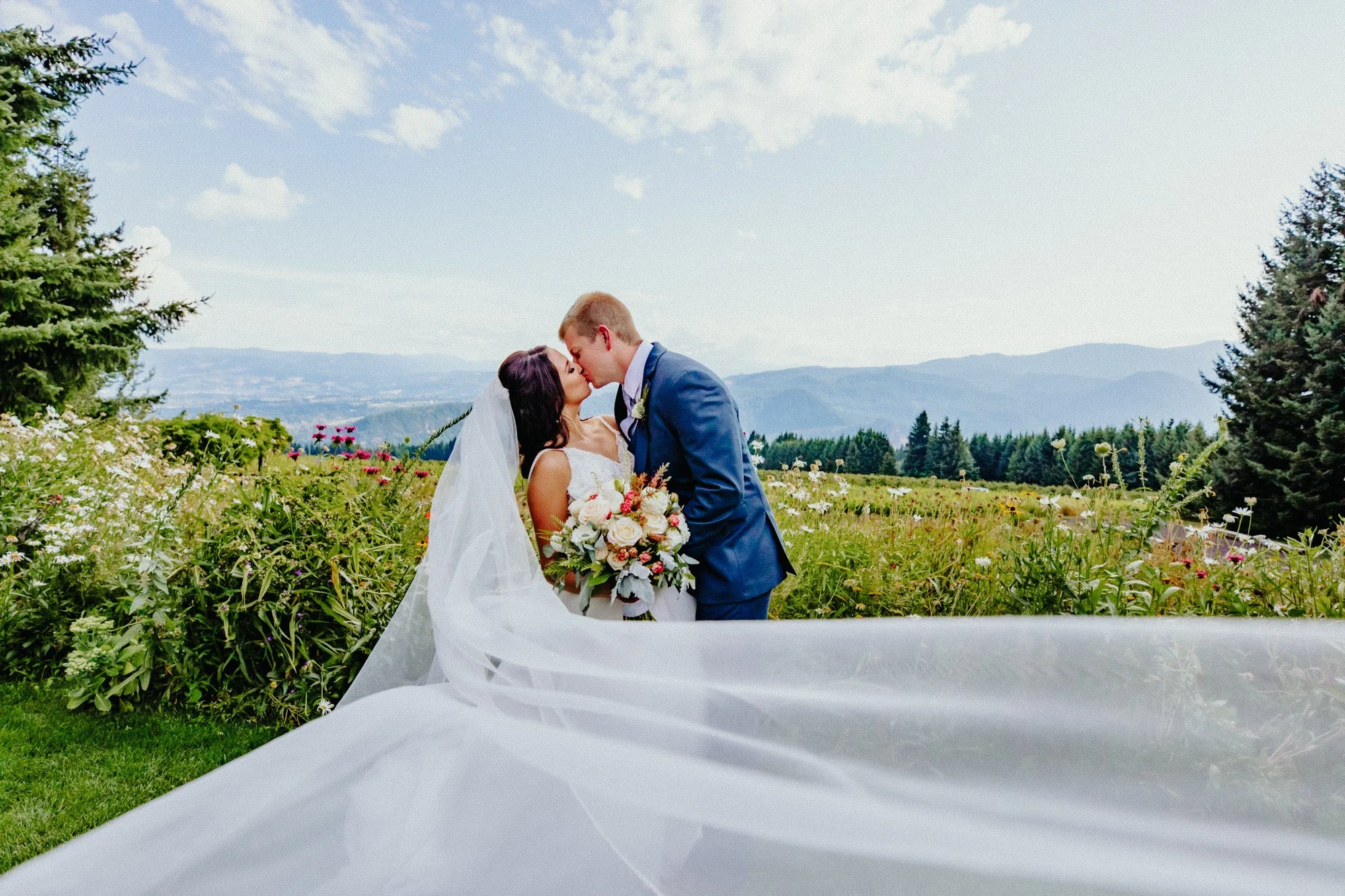 columbia-gorge-wedding-photographer-7.jpg