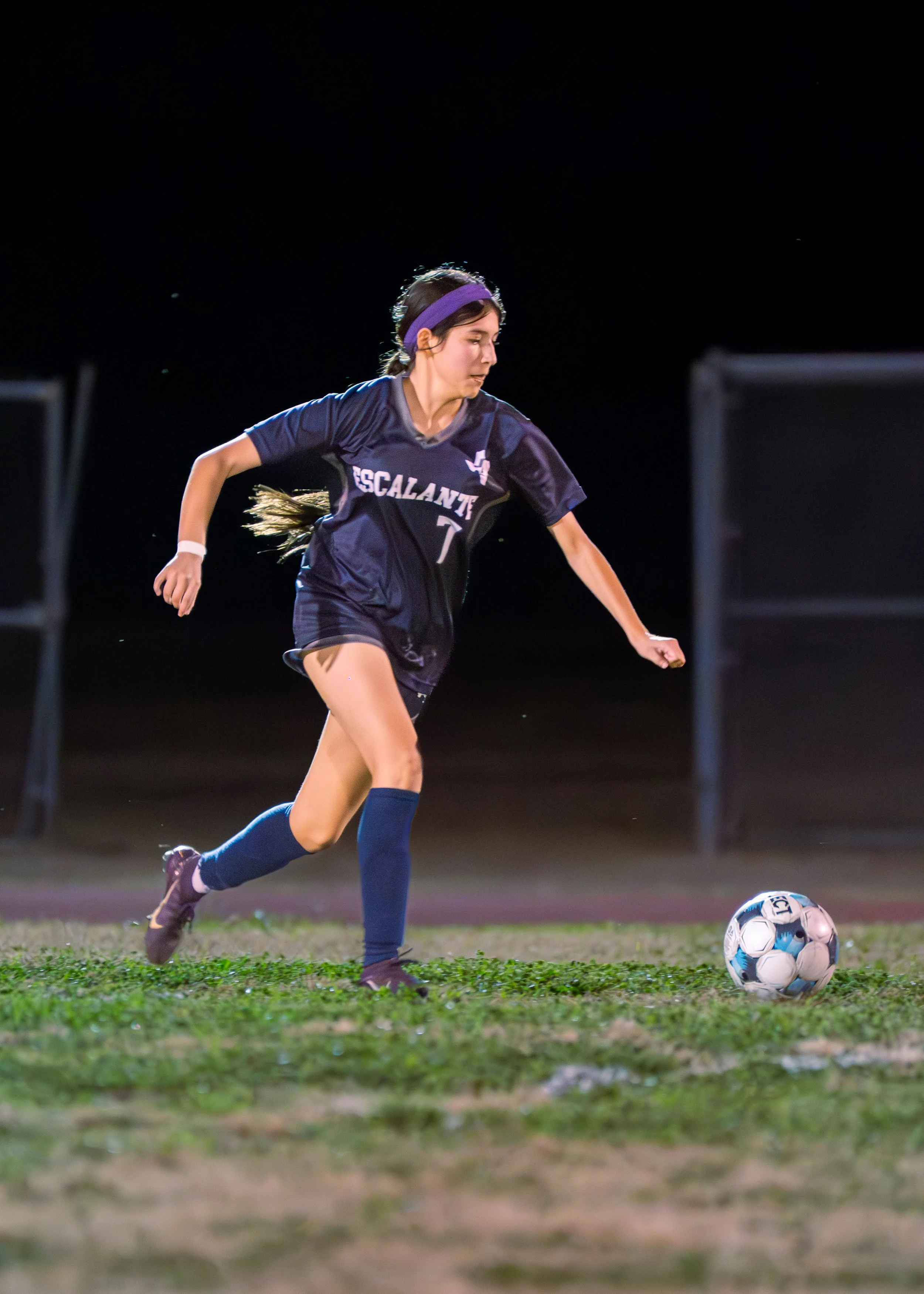 Liz Daughter soccer game (17 of 23).jpg