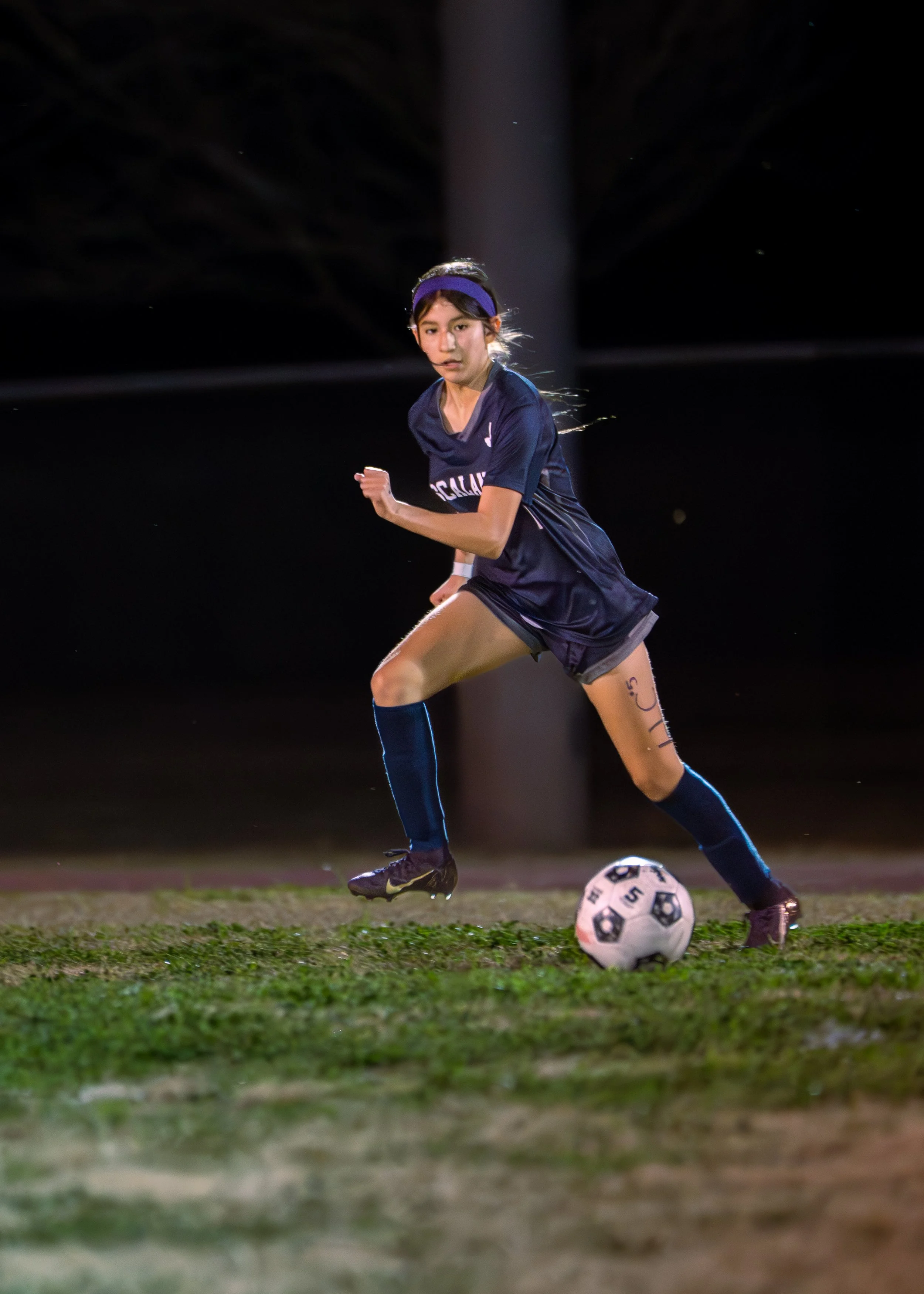 Liz Daughter soccer game (9 of 23).jpg