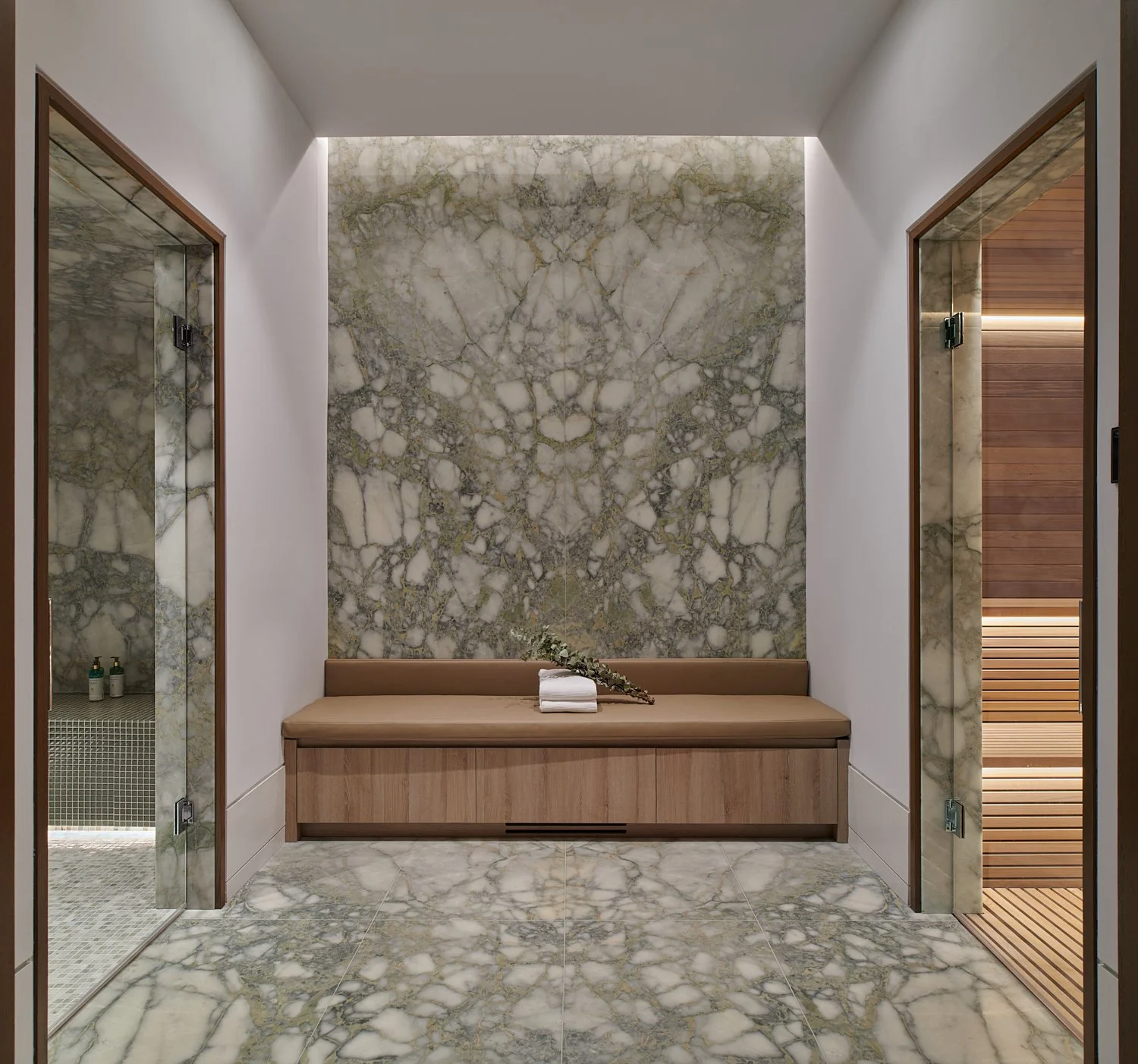 Architect: Makow Associates Architects Inc