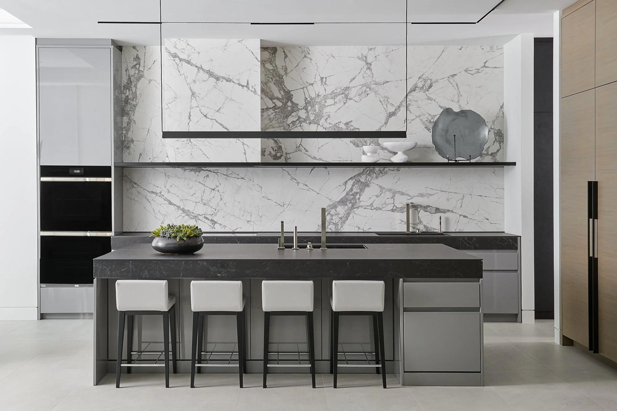 Architect: Makow Associates Architects Inc 
Designer: Wise Nadel Design