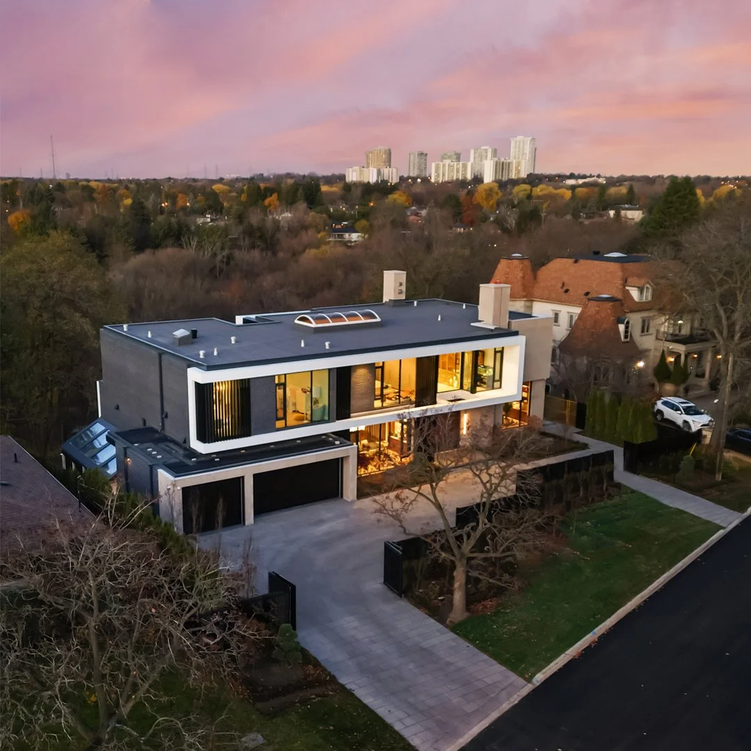 Architect: Makow Associates Architects Inc