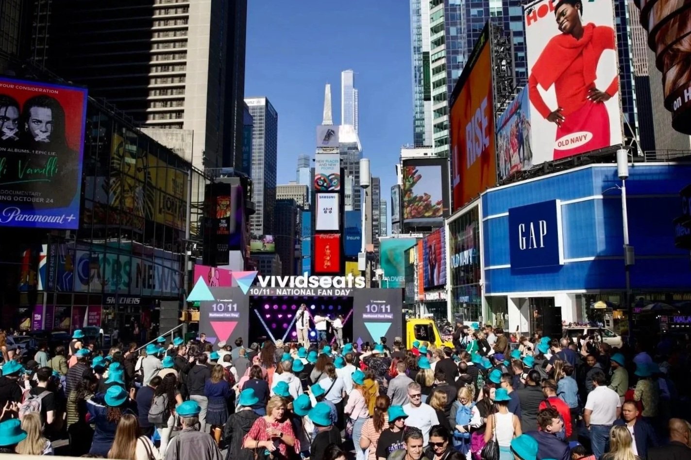 Vivid Seats National Fan Day // Popup Concert