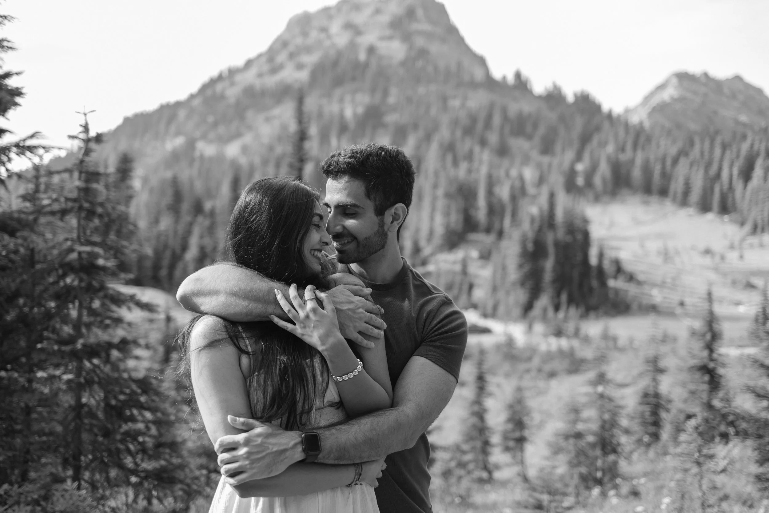 mt-rainier-naches-peak-loop-tipsoo-lake-engagement-14.jpg