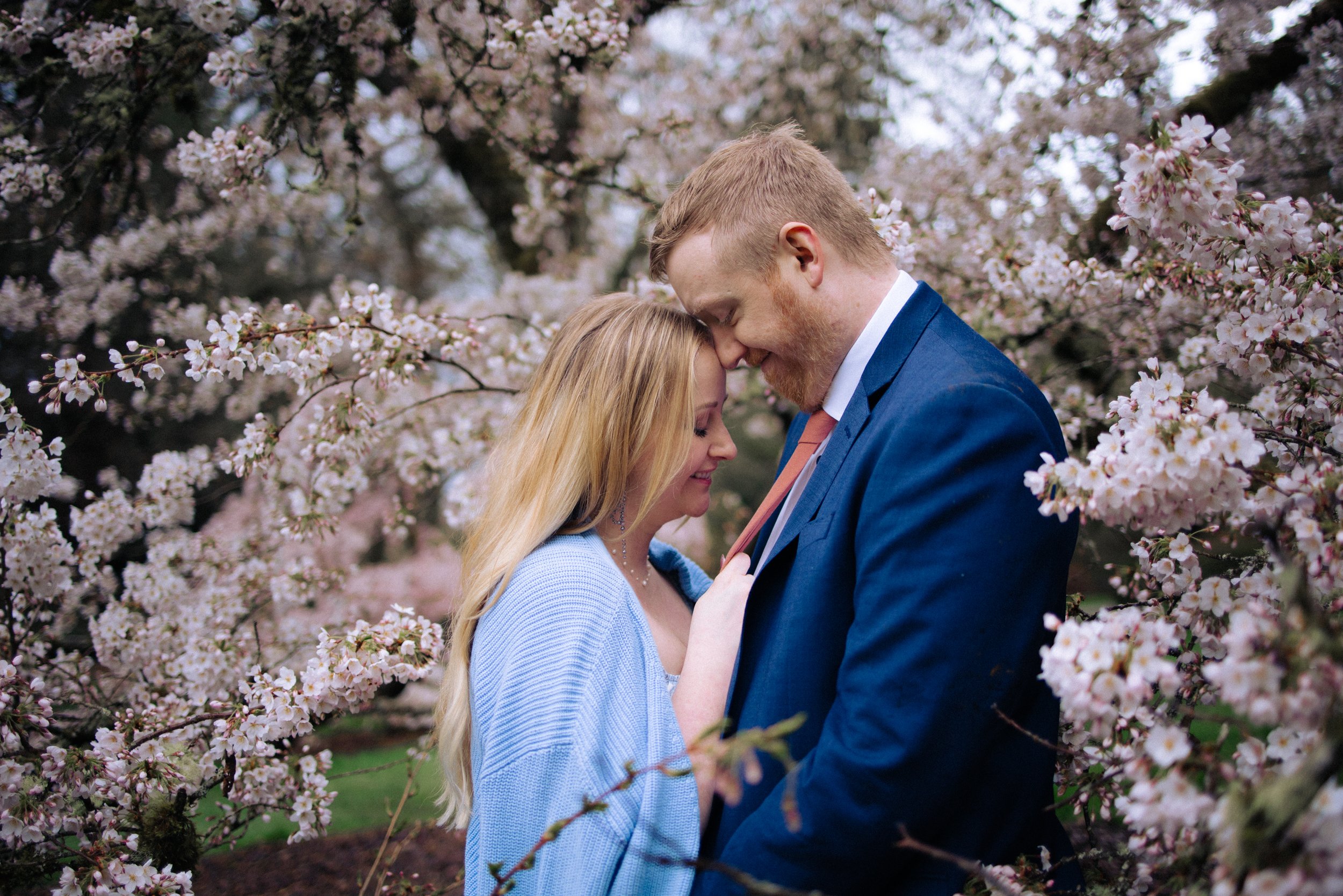 seattle-cherry-blossom-engagement -22.jpg