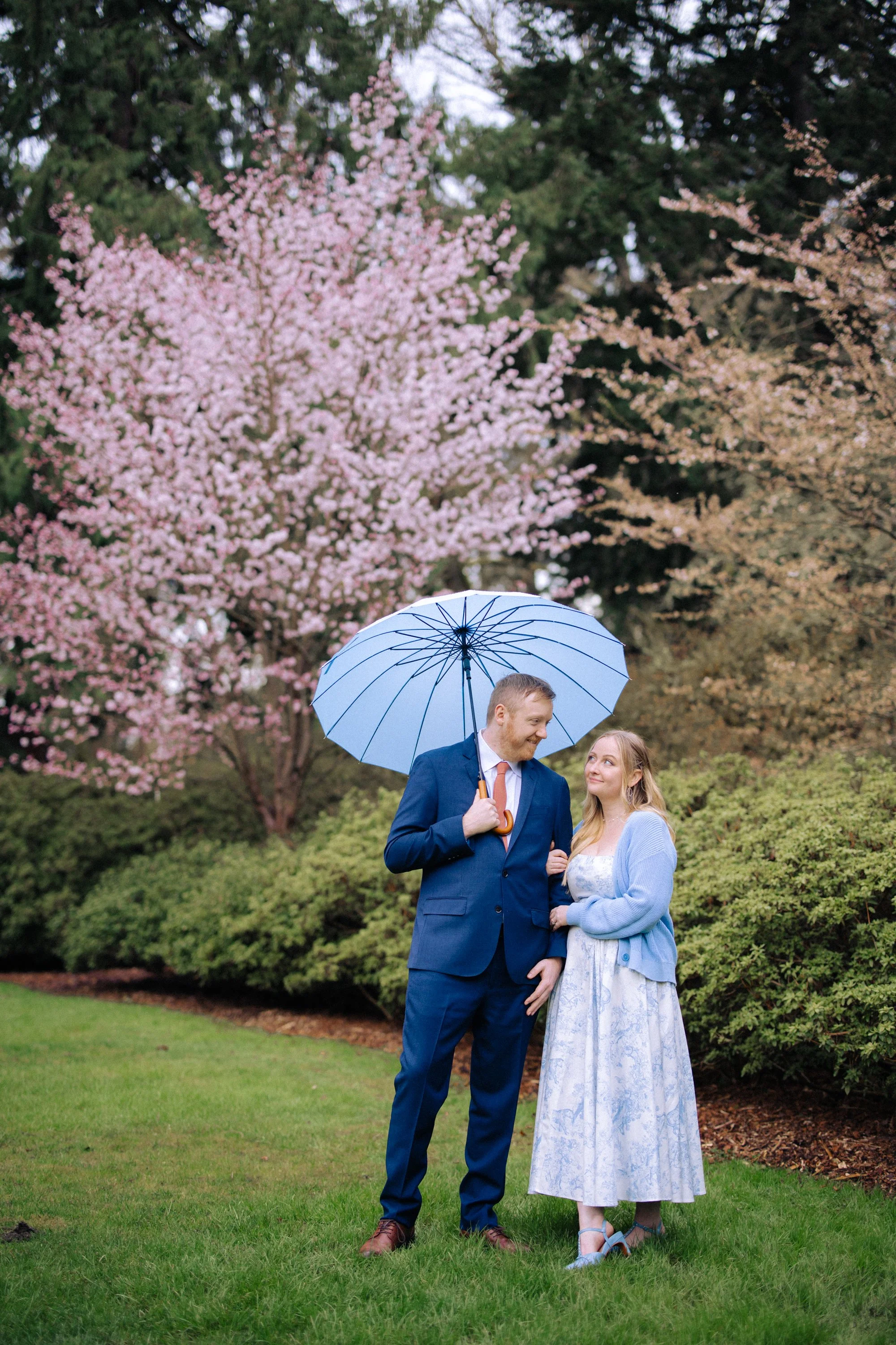 seattle-cherry-blossom-engagement -8.jpg