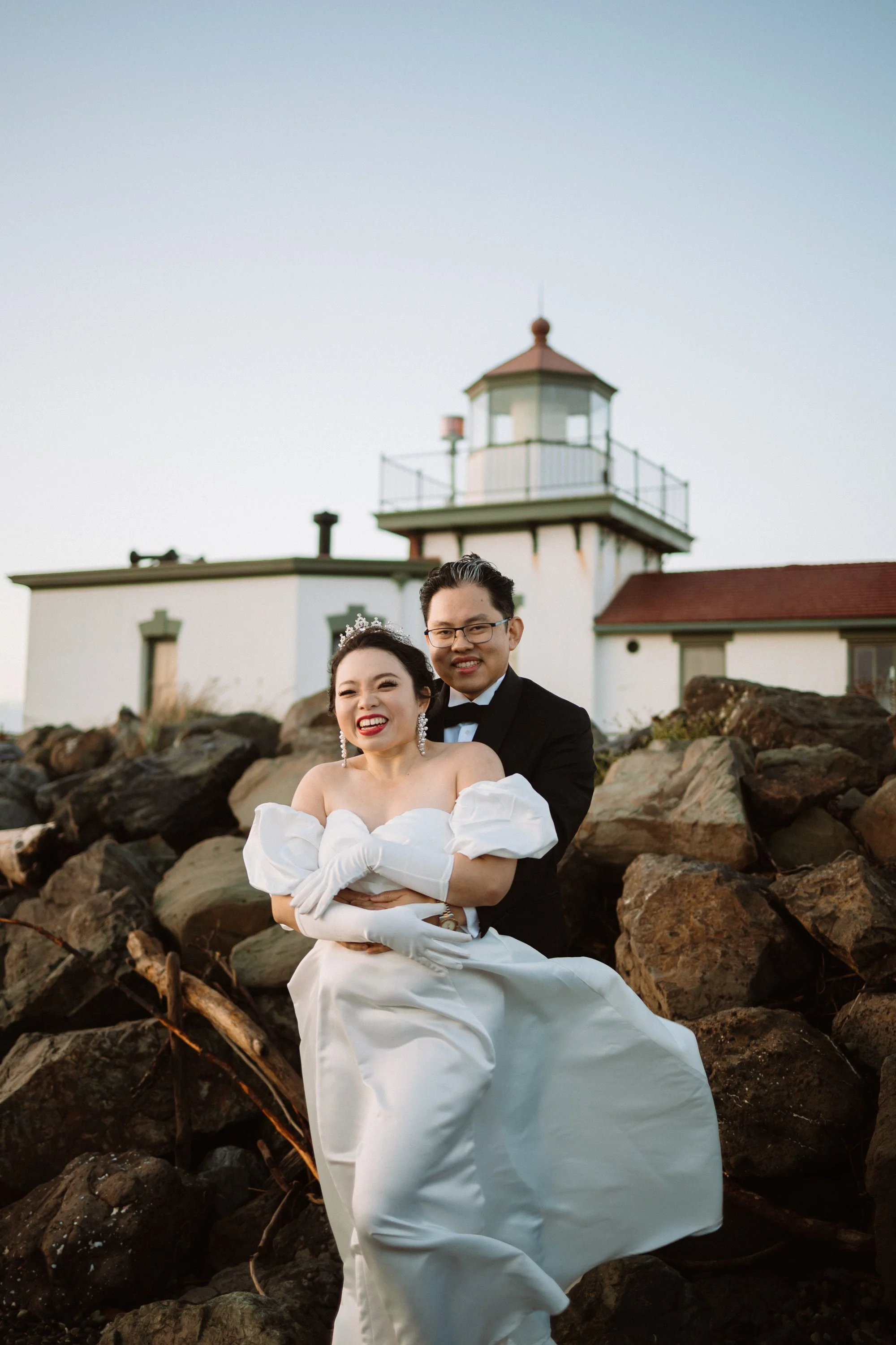discovery-park-lighthouse-elopement-seattle--320.jpg