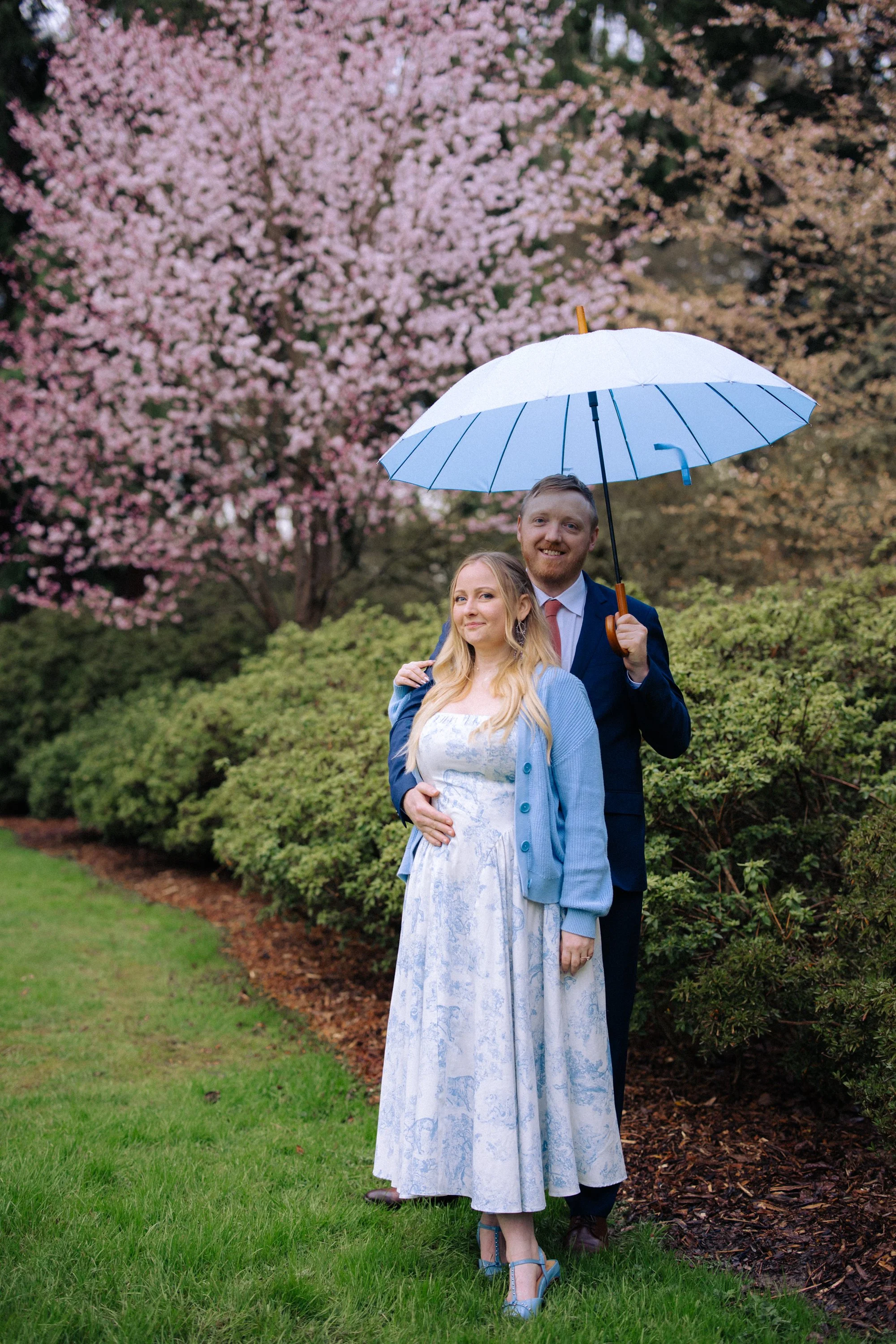 seattle-cherry-blossom-engagement -2.jpg