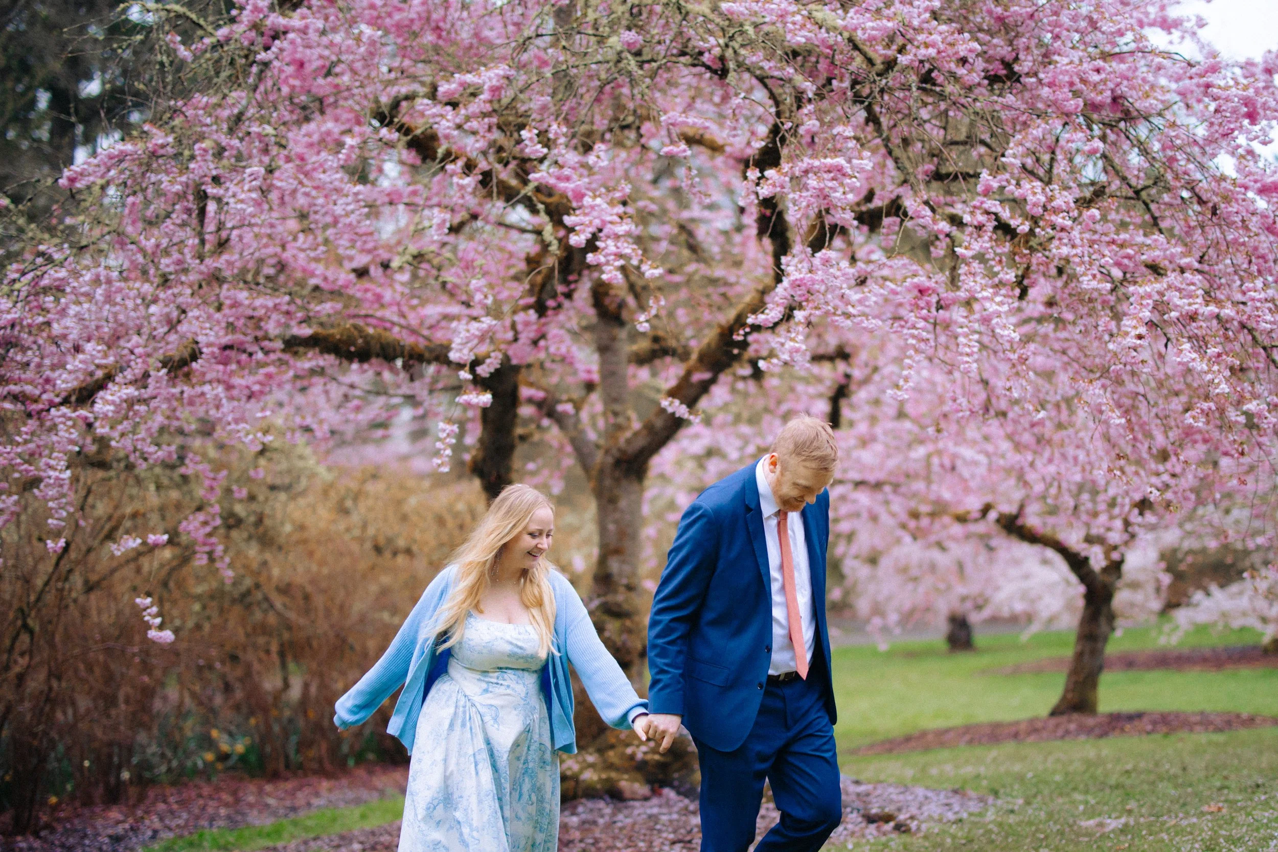 seattle-cherry-blossom-engagement -45.jpg