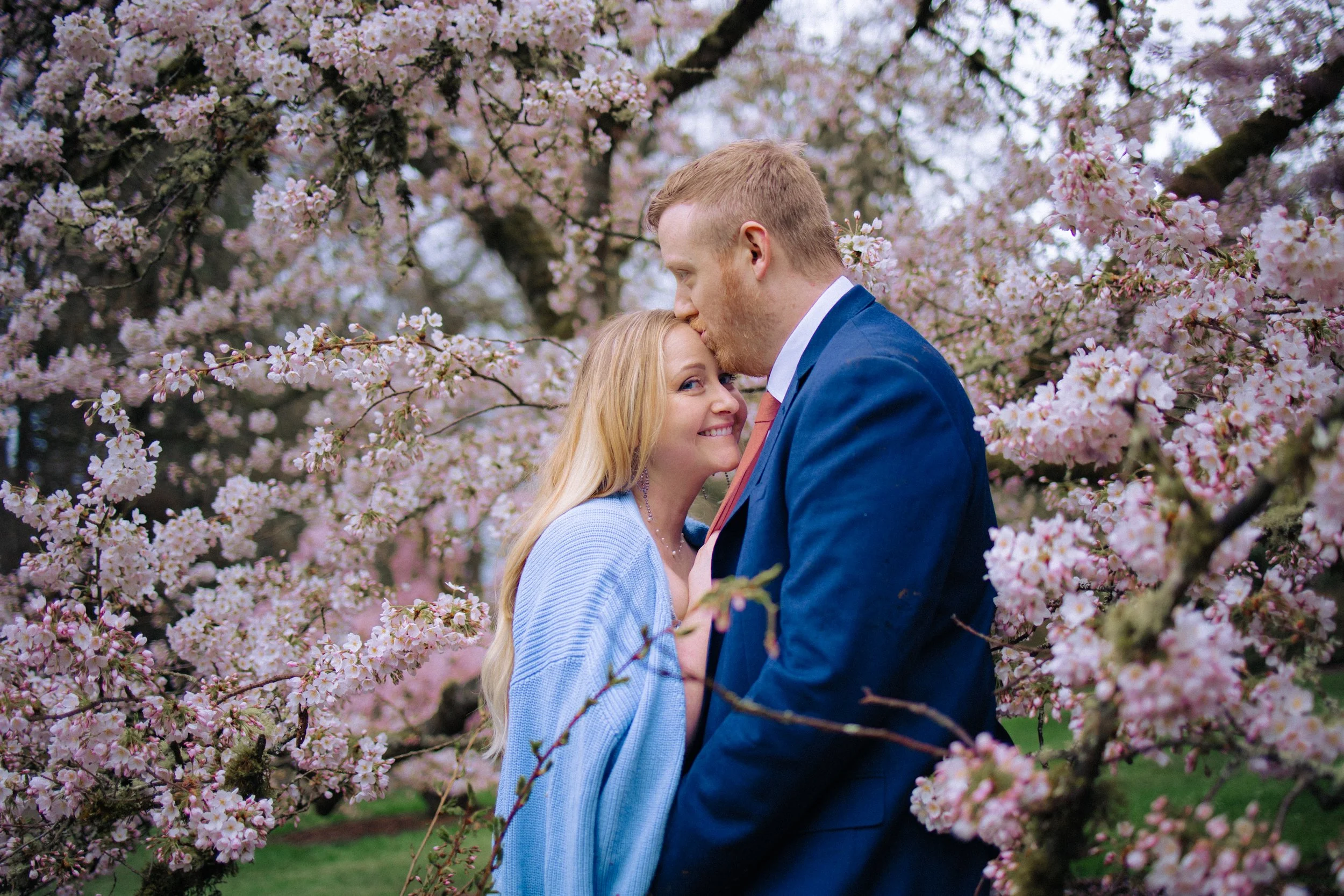 seattle-cherry-blossom-engagement -21.jpg