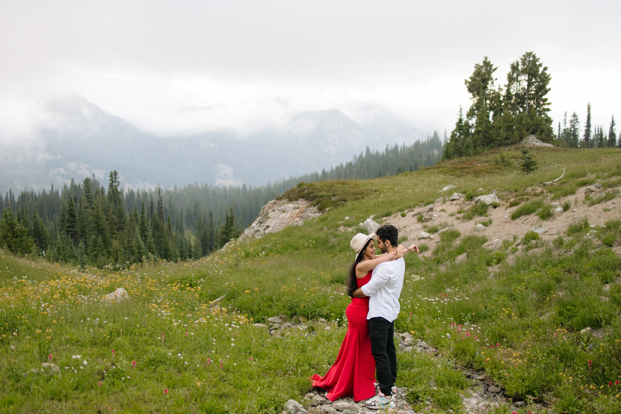 mt-rainier-naches-peak-loop-tipsoo-lake-engagement-430.jpg