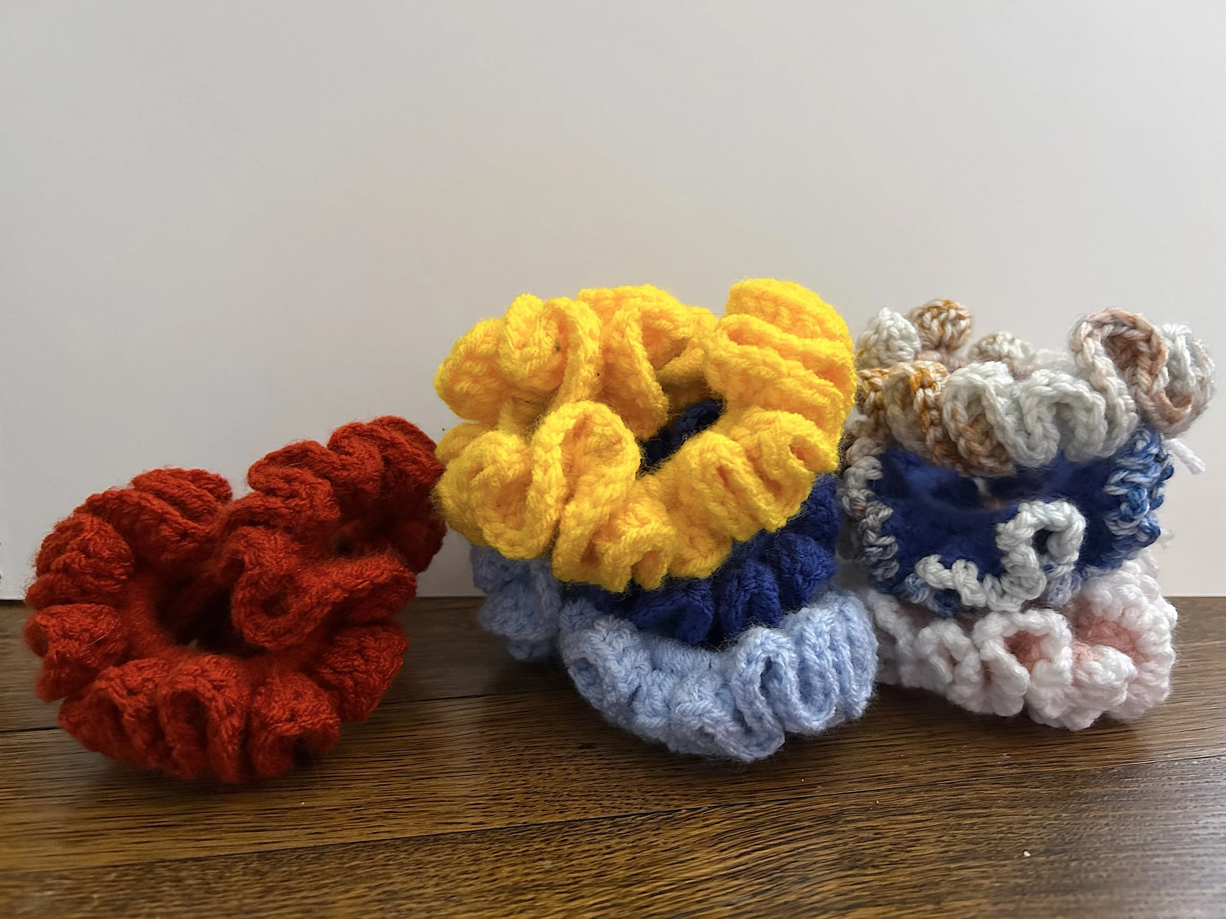 CROCHET SCRUNCHIE