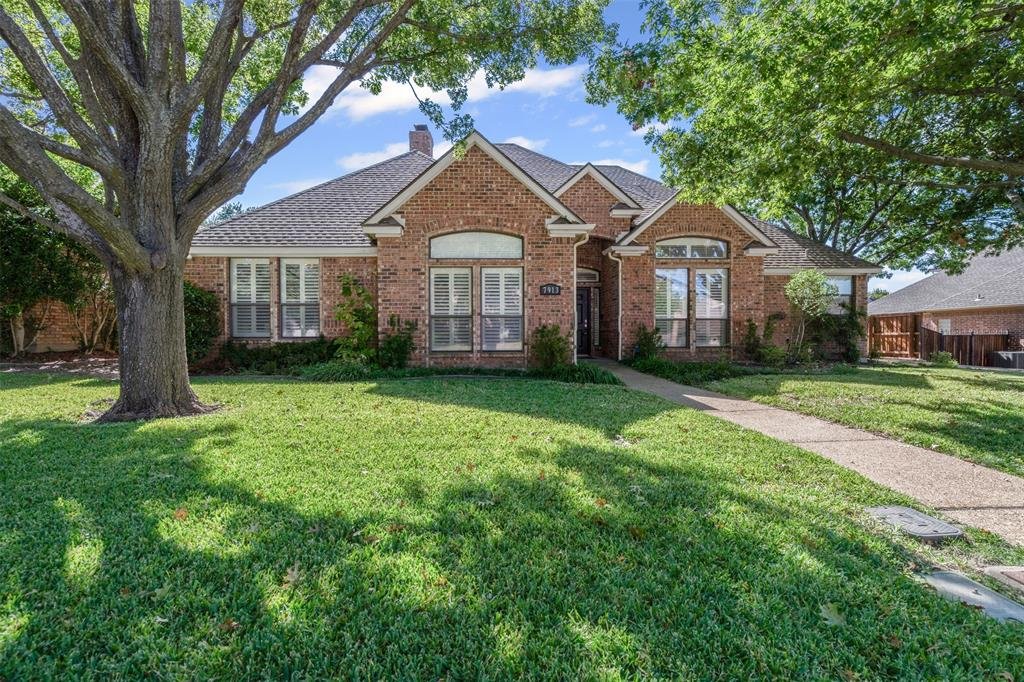 Our clients came to us with a simple goal: helping their parents move to Fort Worth to be closer to the grandkids.

The right opportunity came up off market in Vista Ridge. Great location, great bones, and the perfect place to start their next chapte