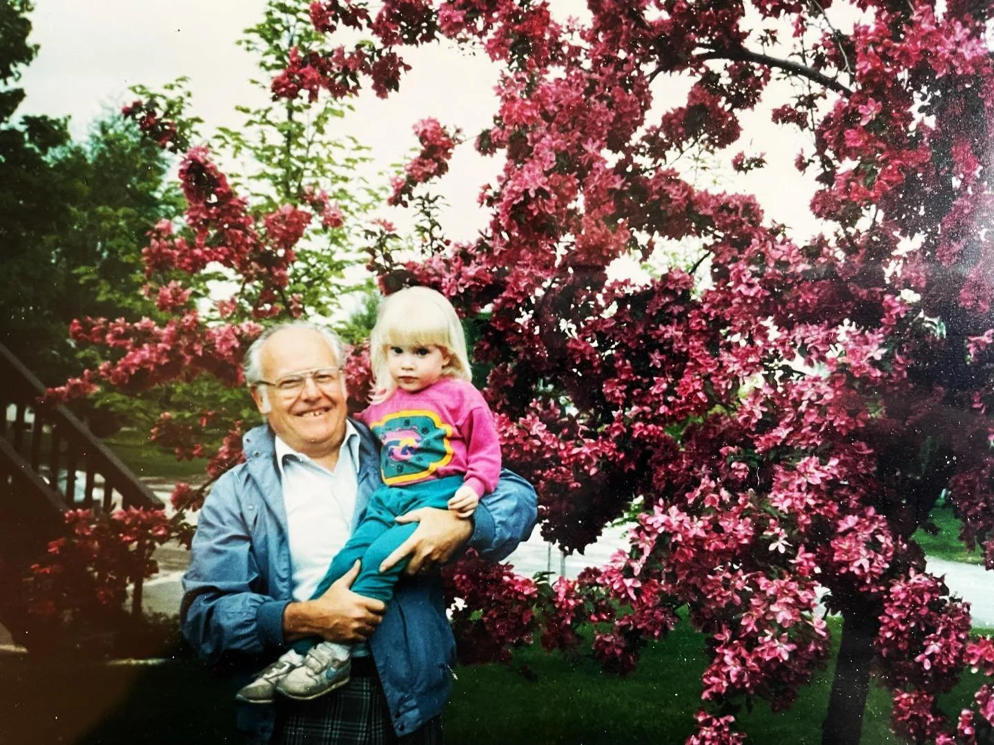 This one is for Gramps 💜

So many years of garden inspiration which led me to be exactly where I am today.

Thank you for being my biggest cheerleader Gramps I will see you in the gardens soon 🌻🌸🌷