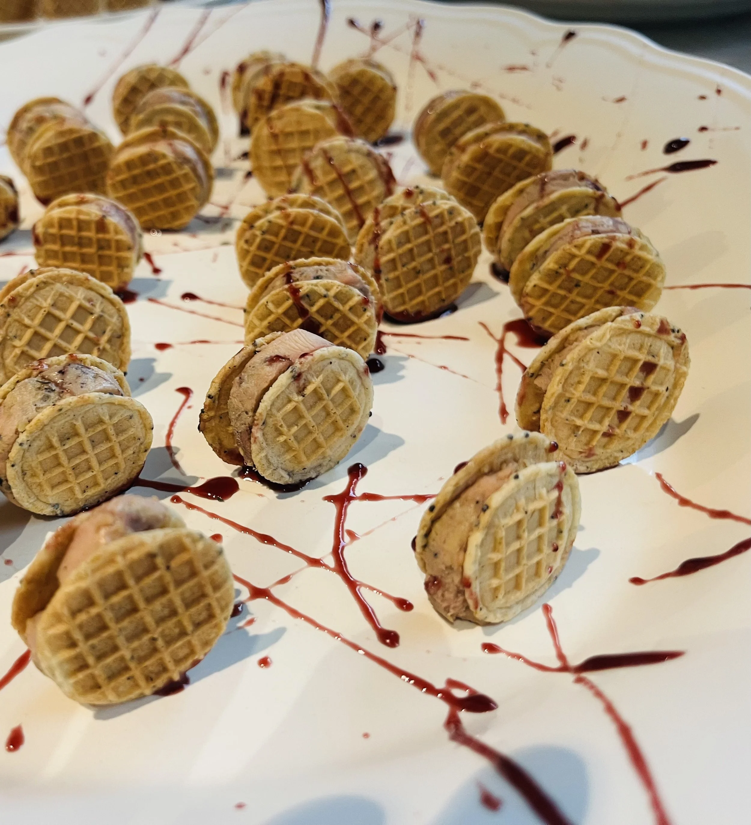 Cortes de nuestro Foie Micuit con reducción de PX