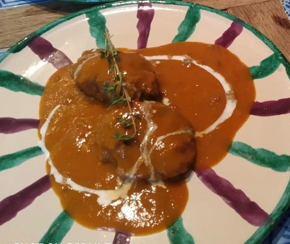 Carrilleras con curry rojo