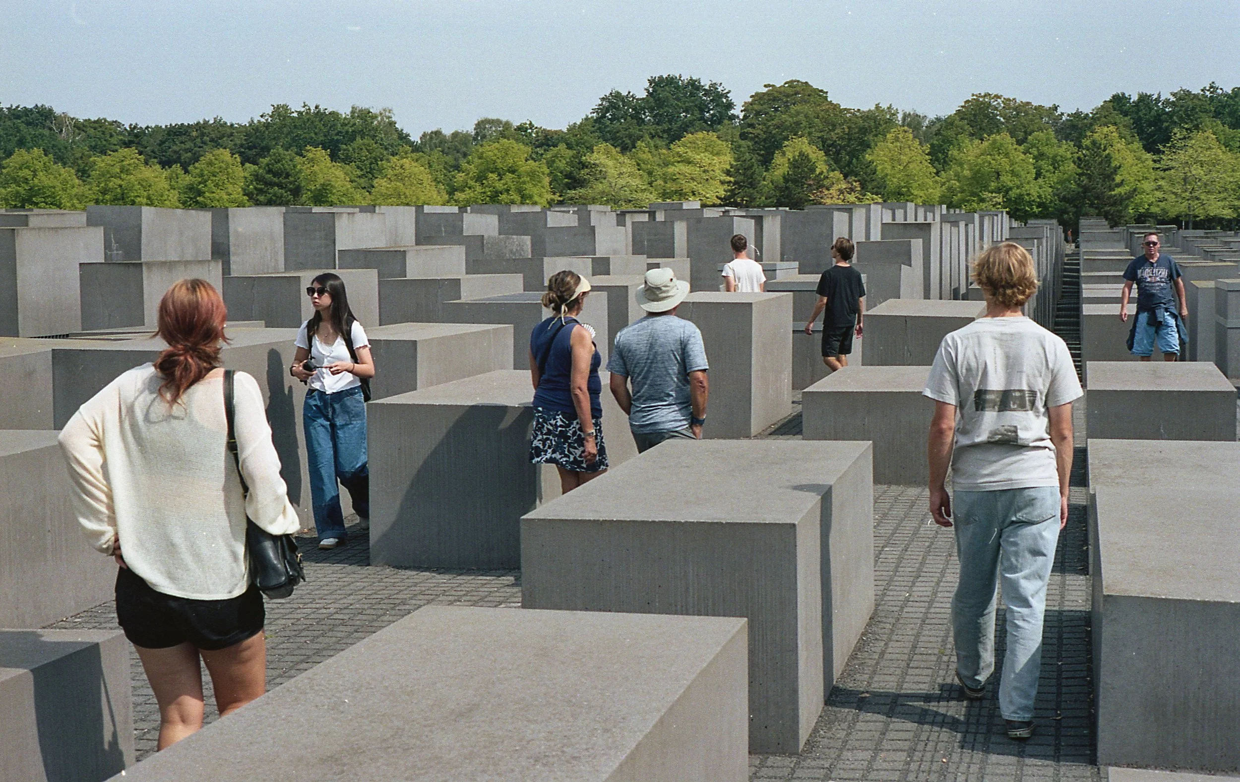 20220818.Portra160.holocaustMemorialTourists.jpg