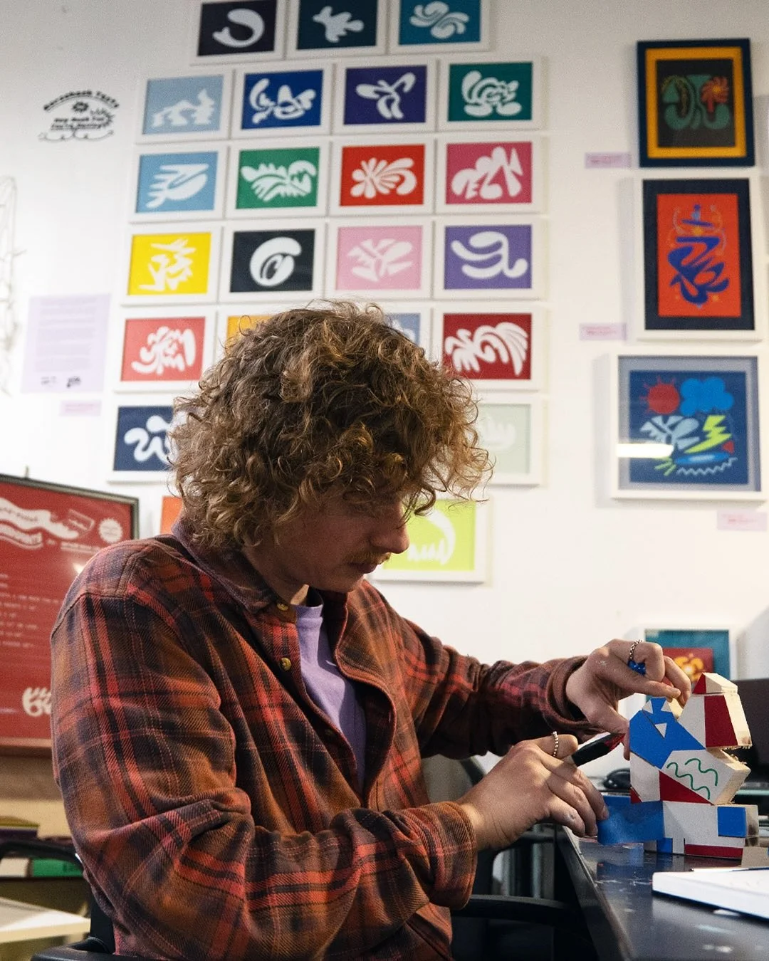 #throwitback Thursday to my residency studio at @generatorvt last summer! Where I thoroughly blobbed out the whole building, experimented with new mediums, and first assembled all of the Rorschach Tests for How Much Fun You&rsquo;re Having.

I can&rs