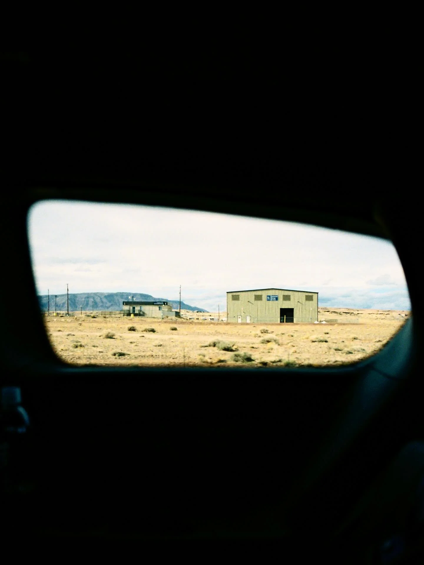 Out the window.

#photographer #photography #canon #utahphotographer #film